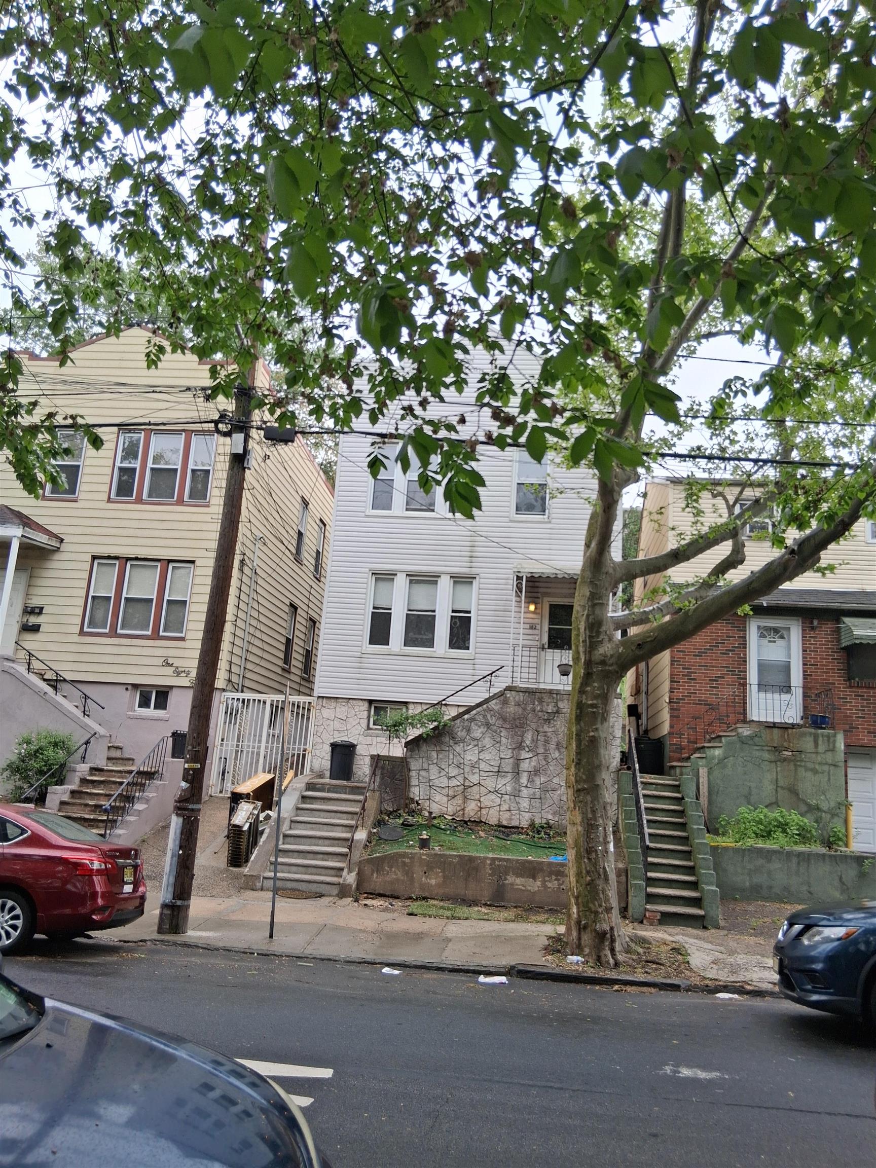 182 TERRACE AVE 2 Property Photo 1