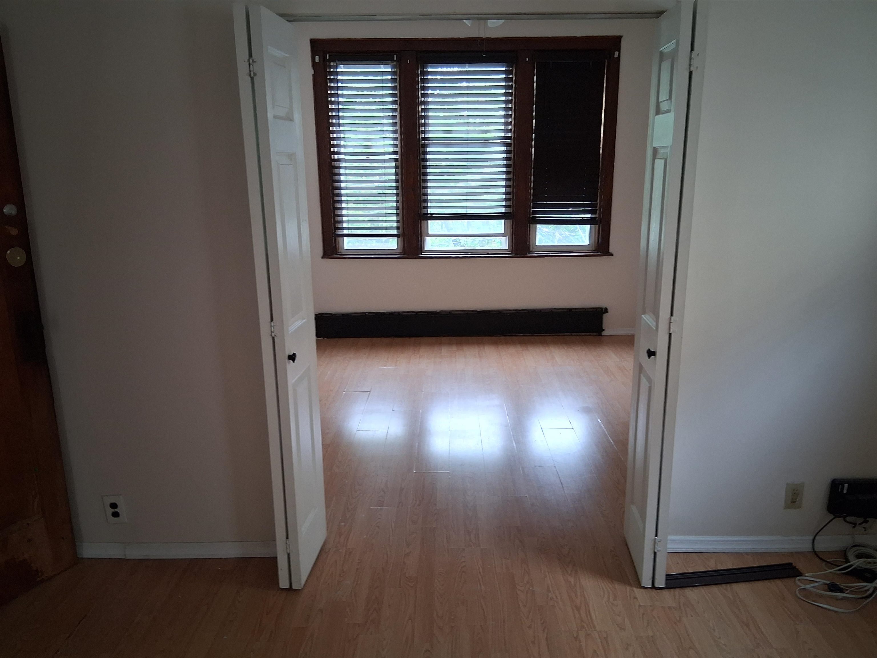 182 Terrace Ave 2 Property Photo 9