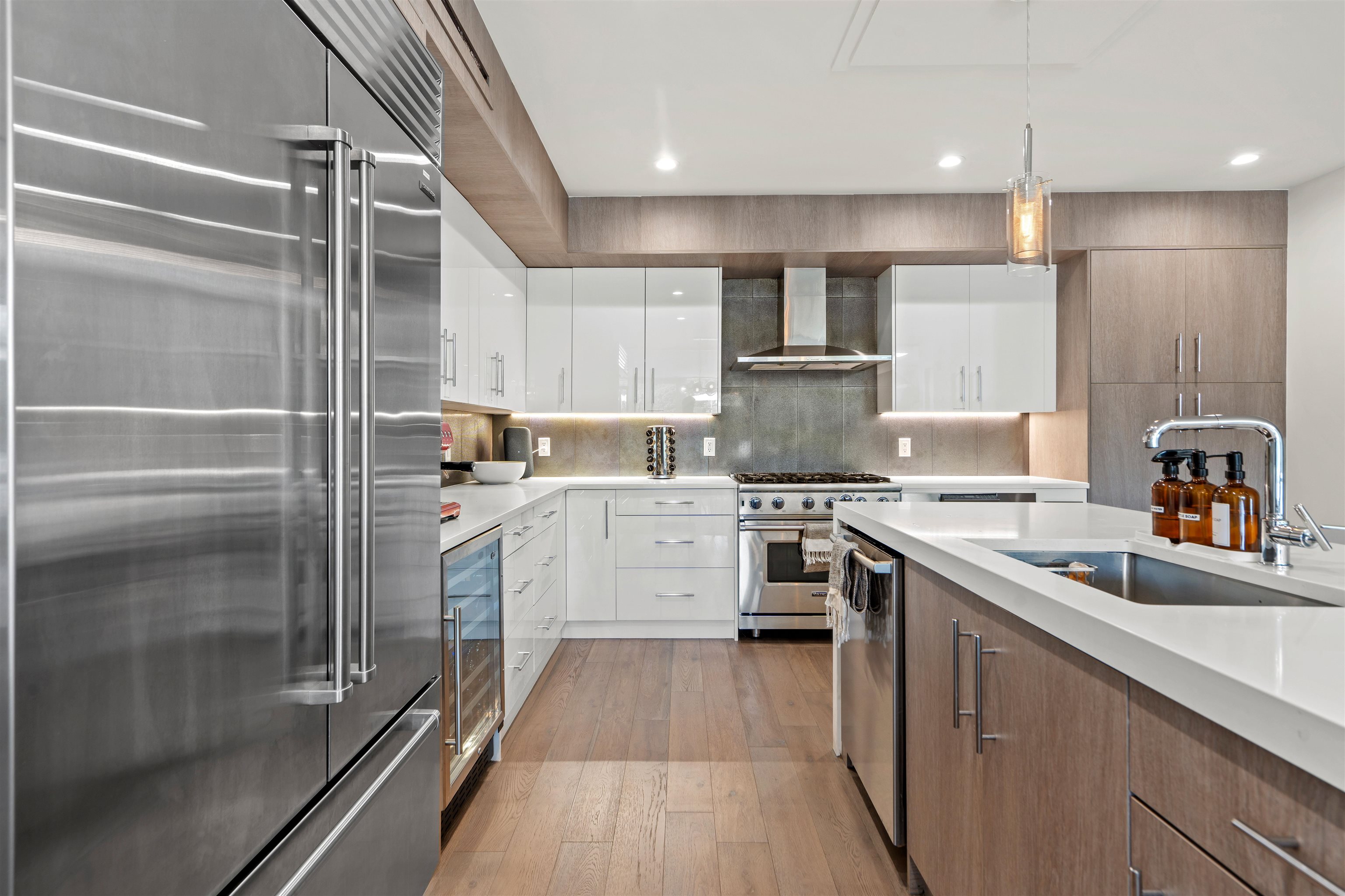 367 Park Ave Property Photo 11