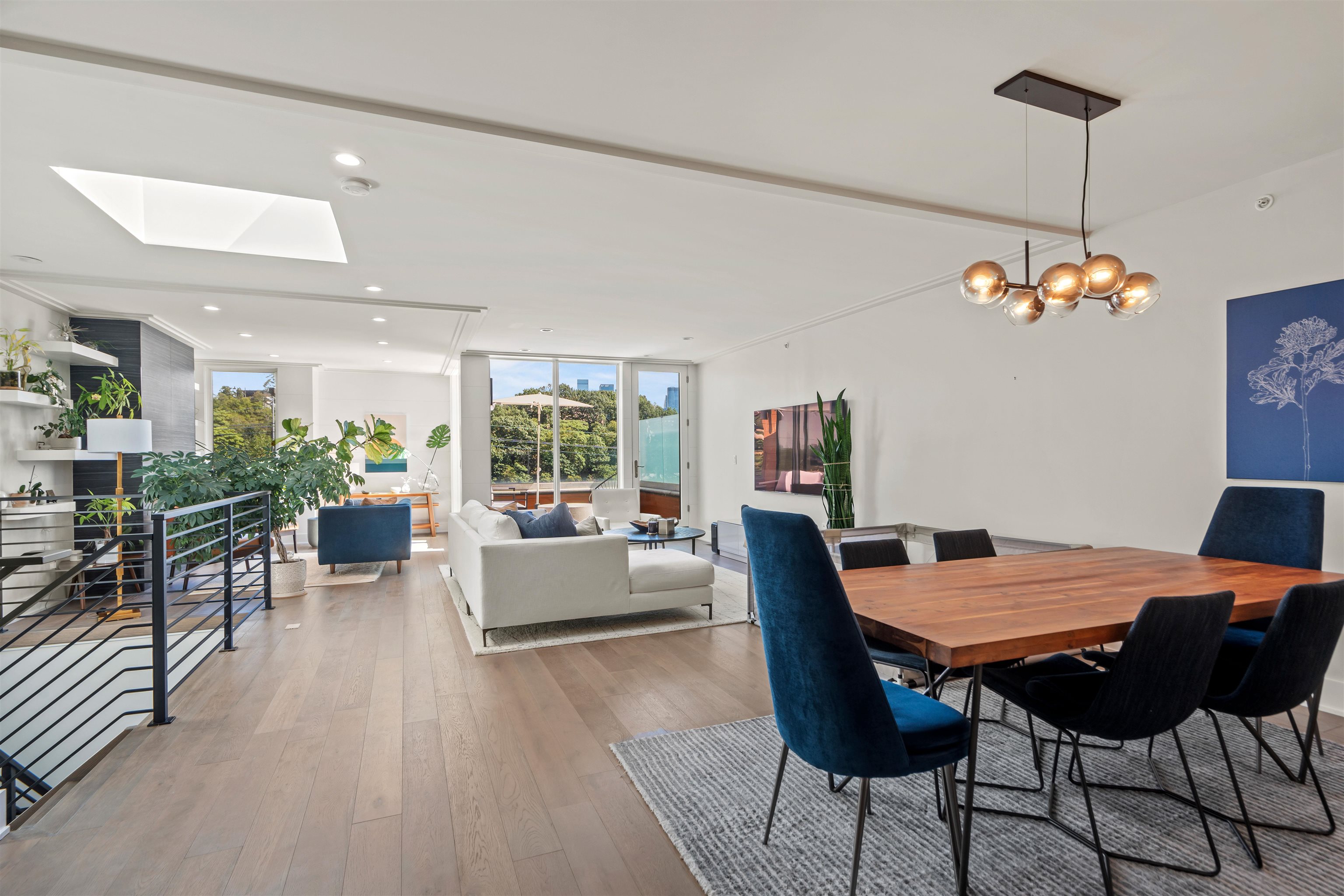 367 Park Ave Property Photo 15