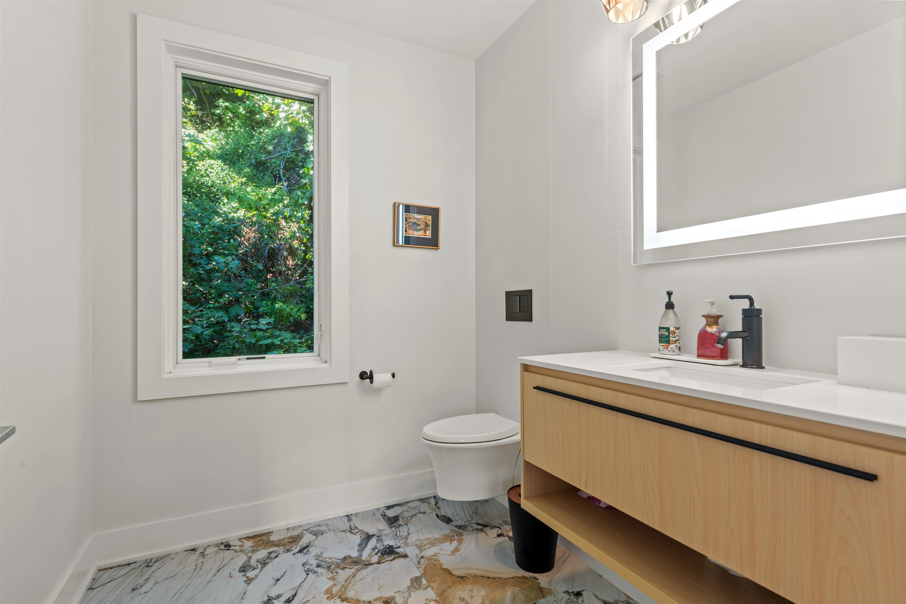 367 Park Ave Property Photo 16