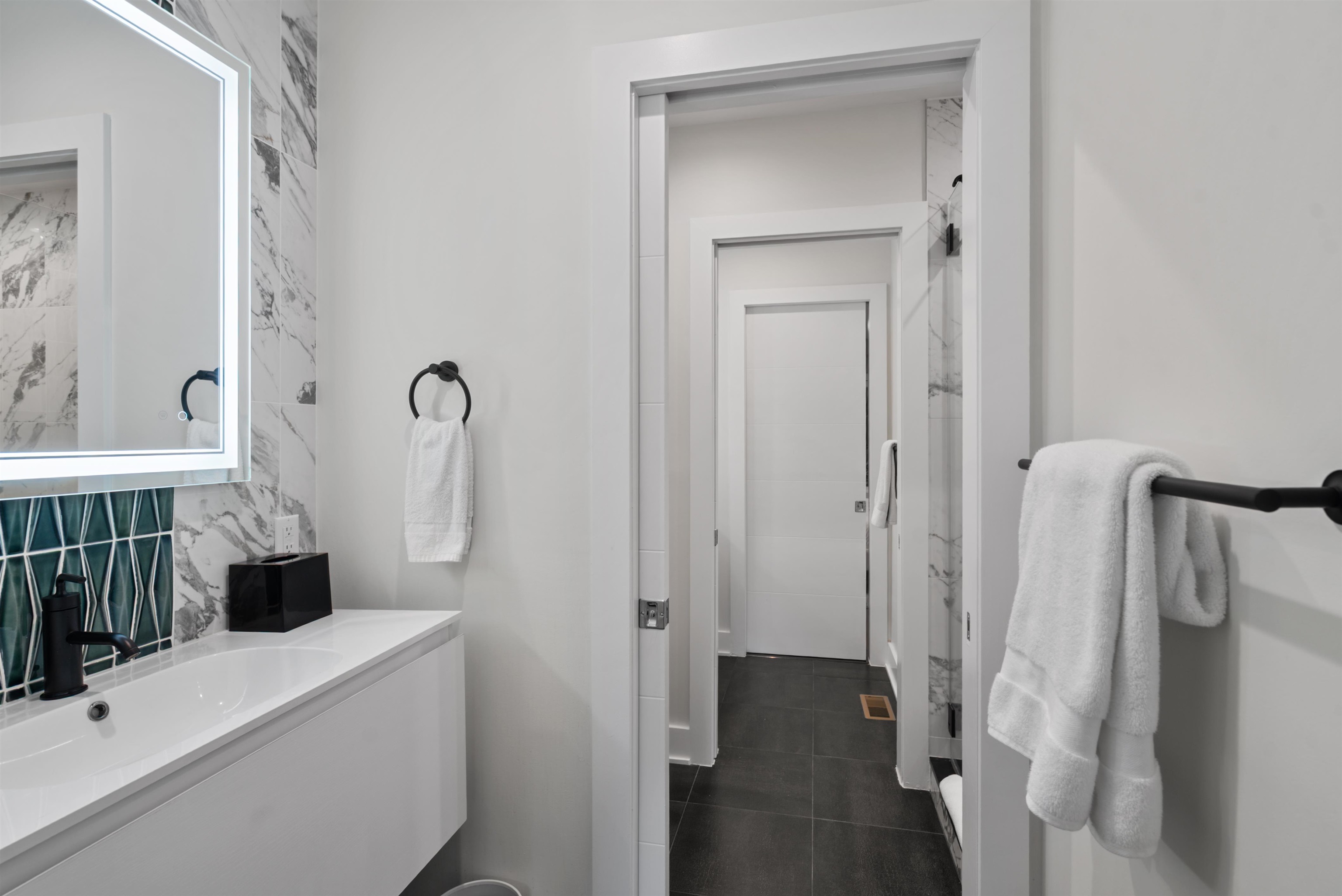 367 Park Ave Property Photo 32