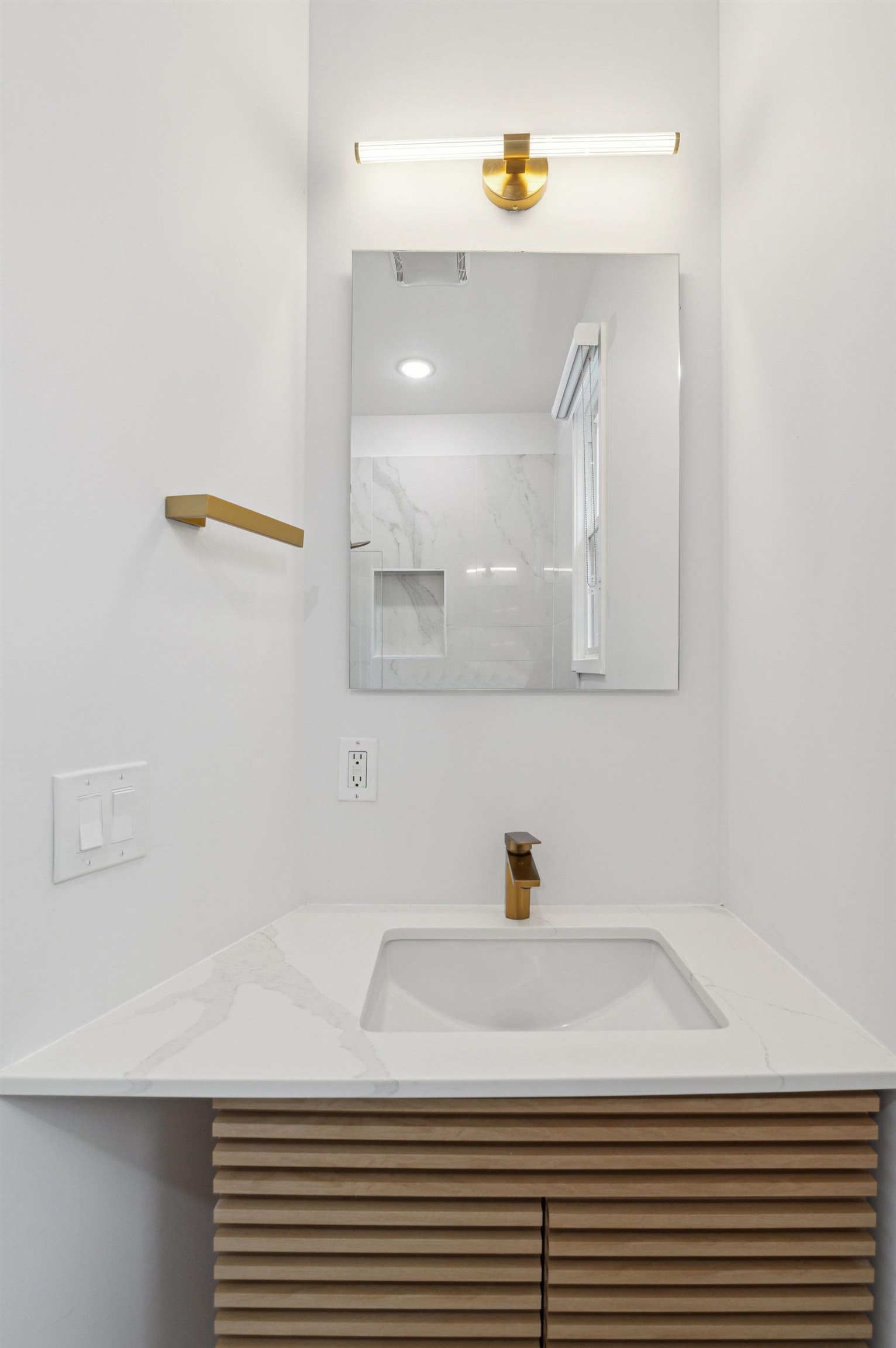 36 Park St 2 Property Photo 6