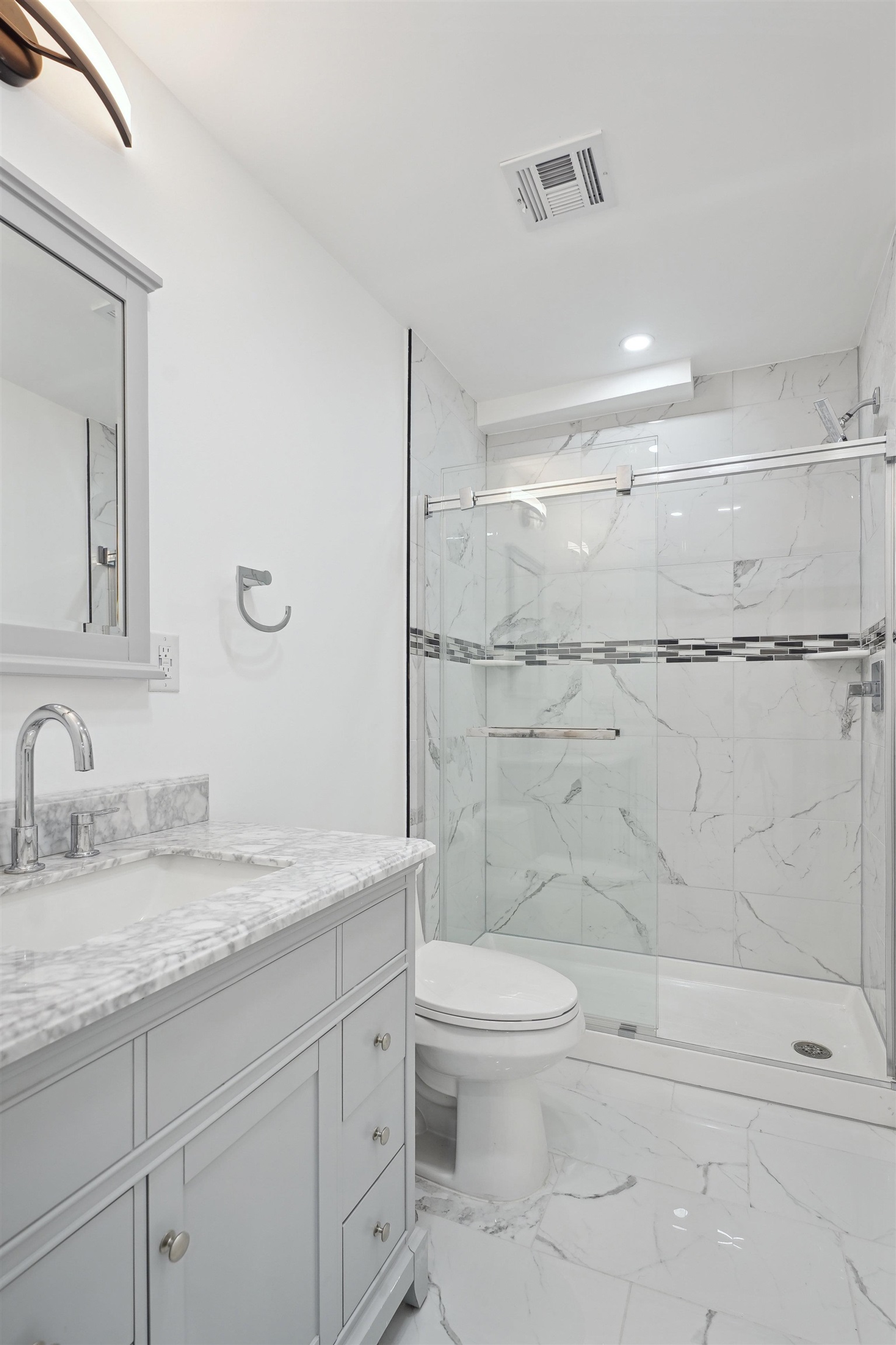 162 Pine St 2 Property Photo 7