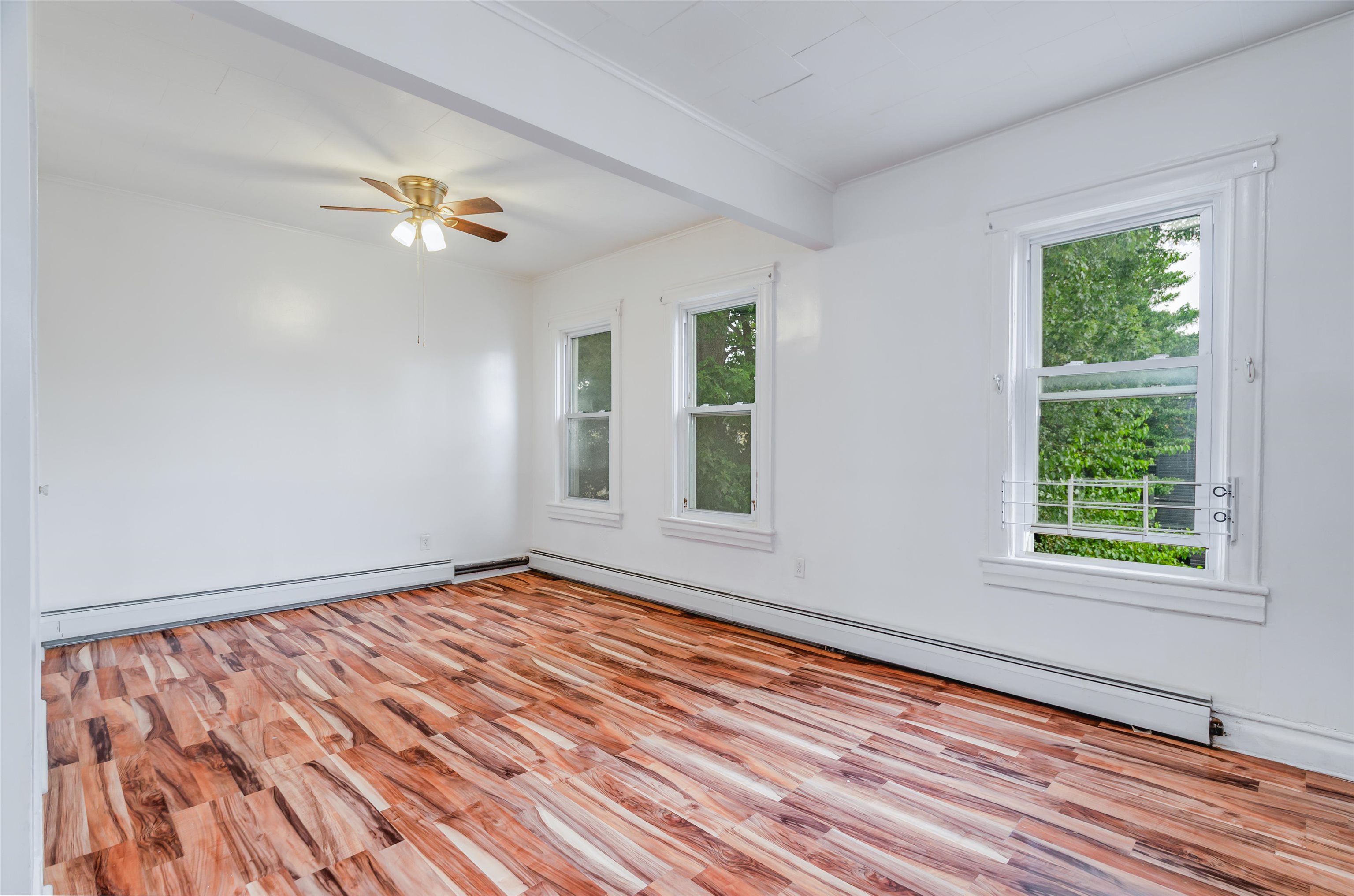 62 Clarke Ave 2 Property Photo 10