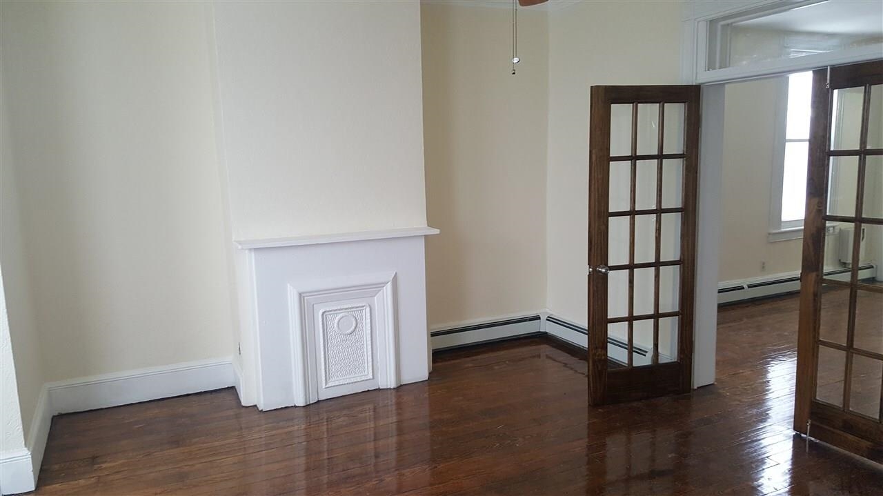 106 Bowers St 3 Property Photo 4