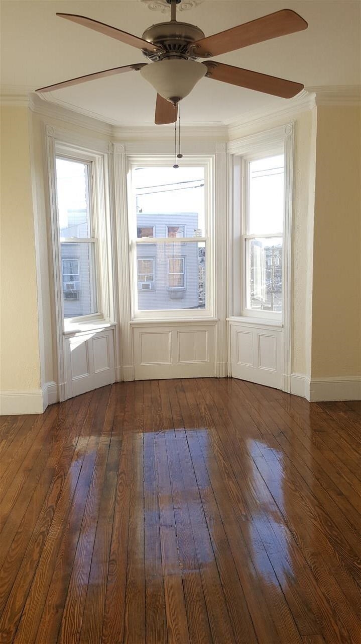 106 Bowers St 3 Property Photo 5