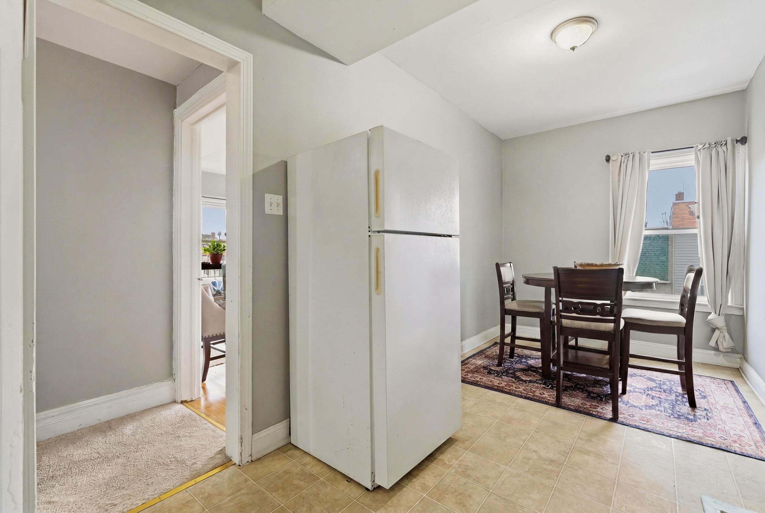 878-880 Broadway Property Photo 13