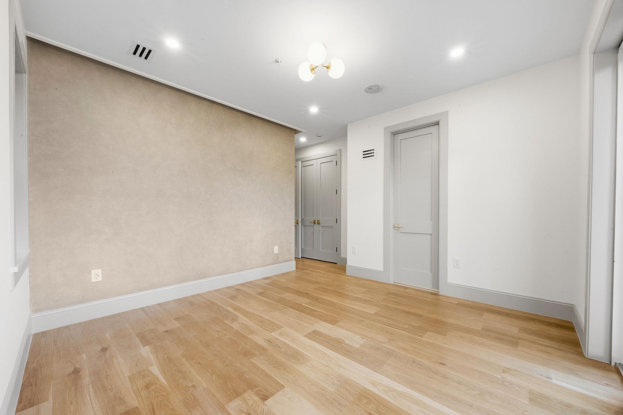 206 Sherman Ave 1 Property Photo 11