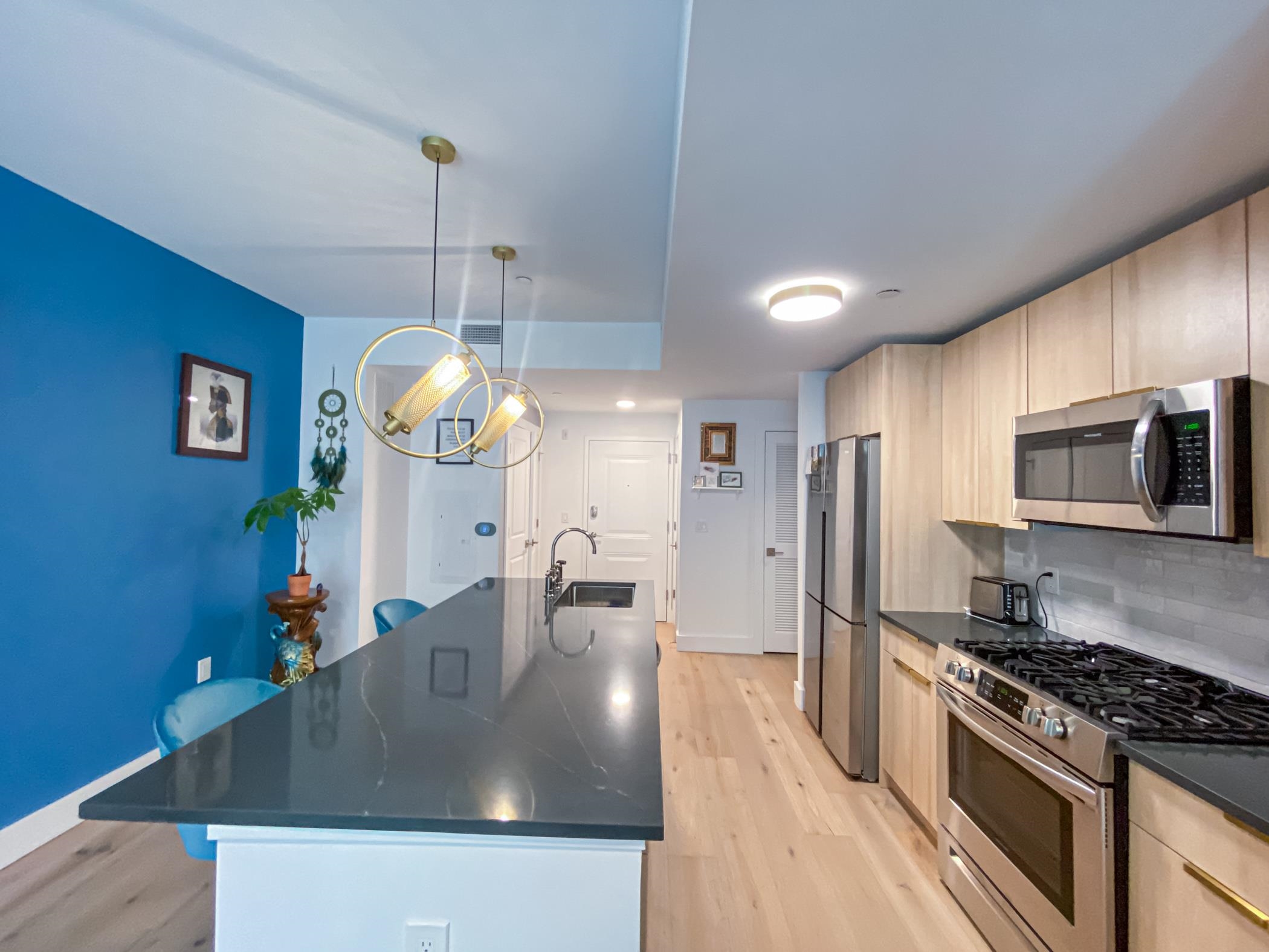 348 Baldwin Ave 301 Property Photo 4