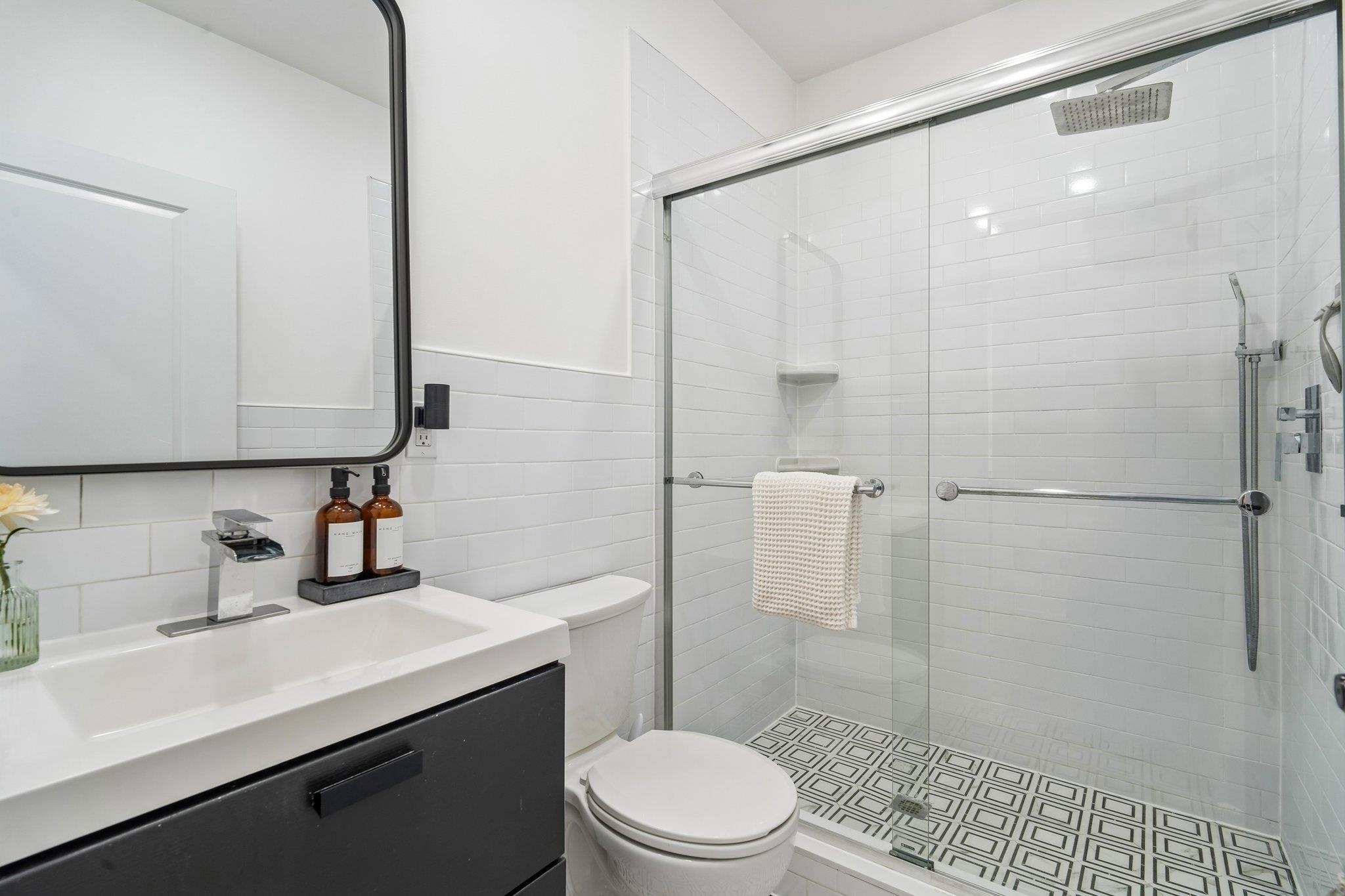 71 Beacon Ave 3 Property Photo 20