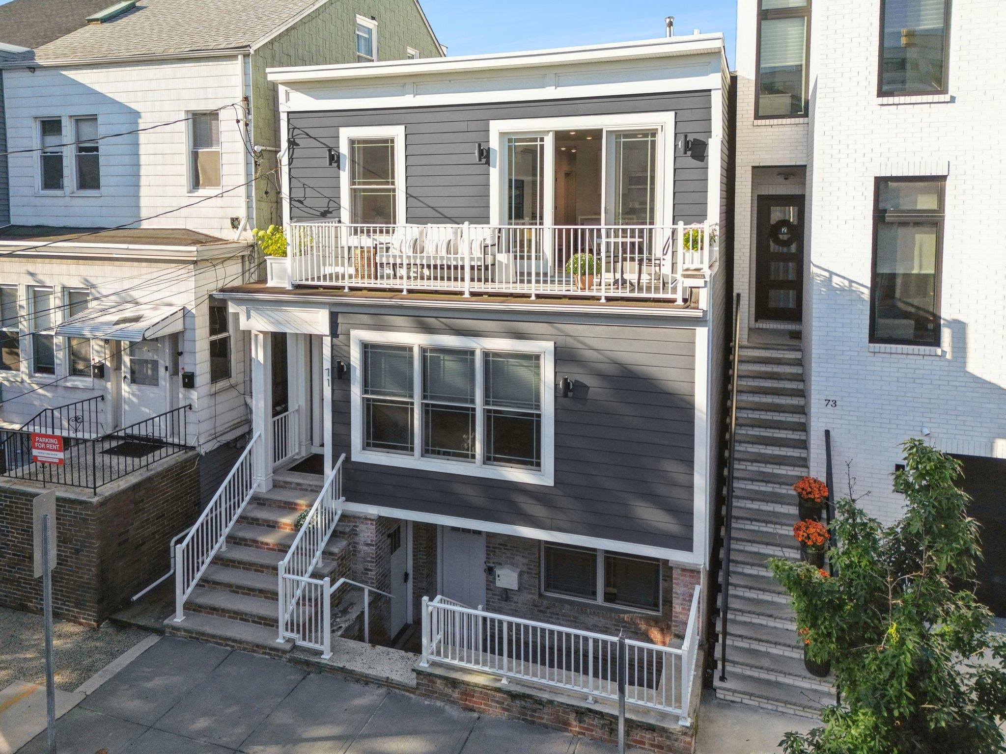 71 Beacon Ave 3 Property Photo 21