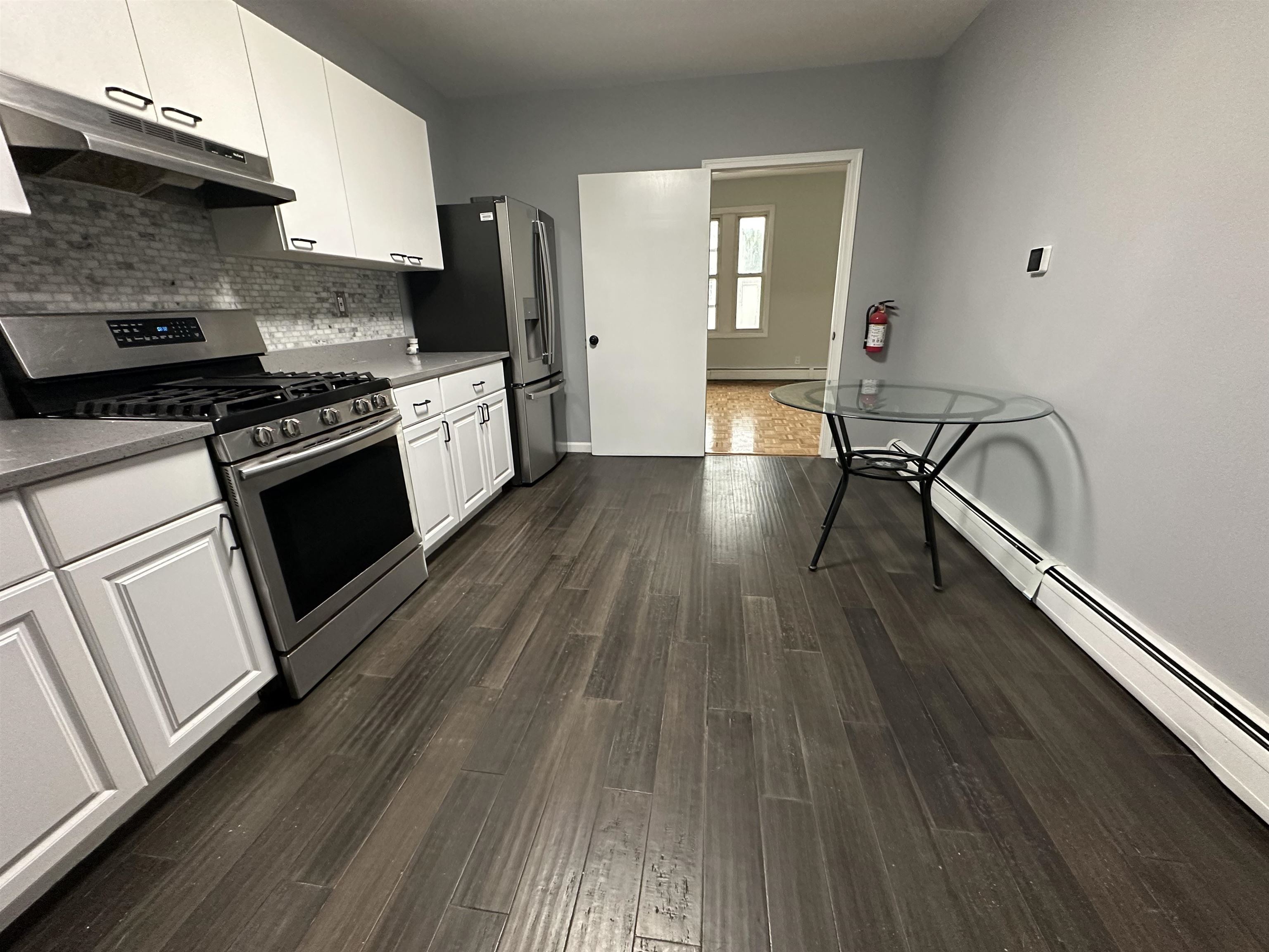 543 WEST SIDE AVE 3 Property Photo 1
