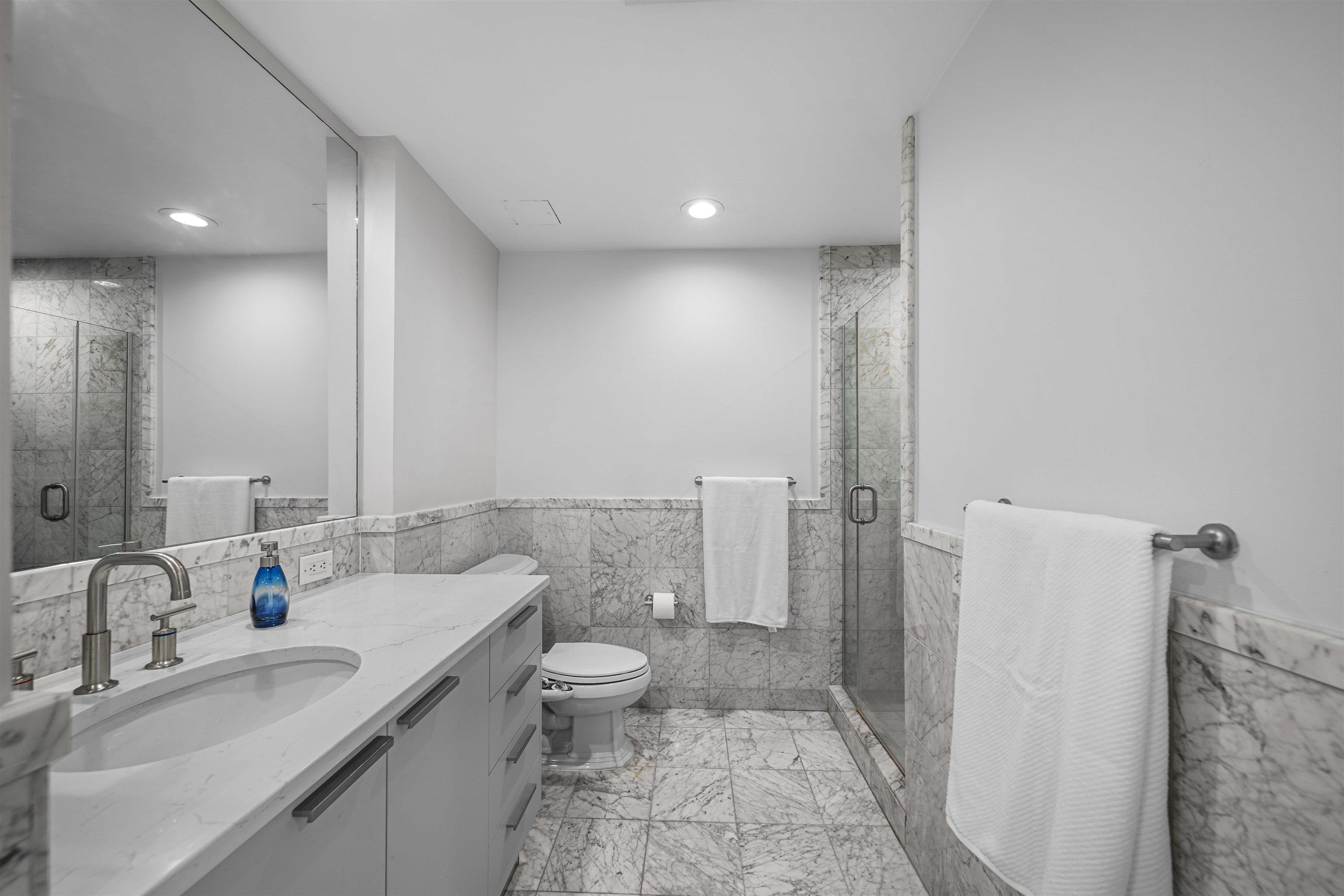 8100 River Rd 908 Property Photo 14