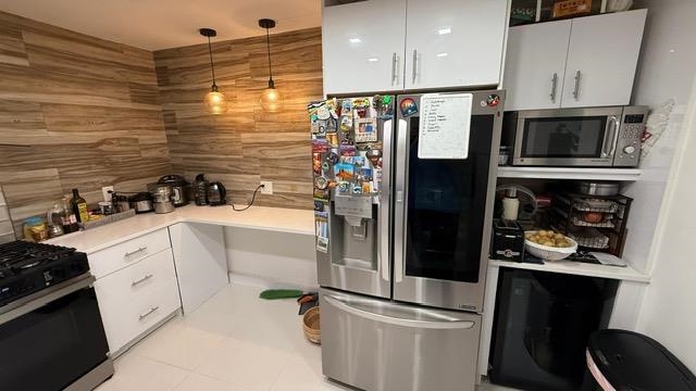 30 Holly St Property Photo 5