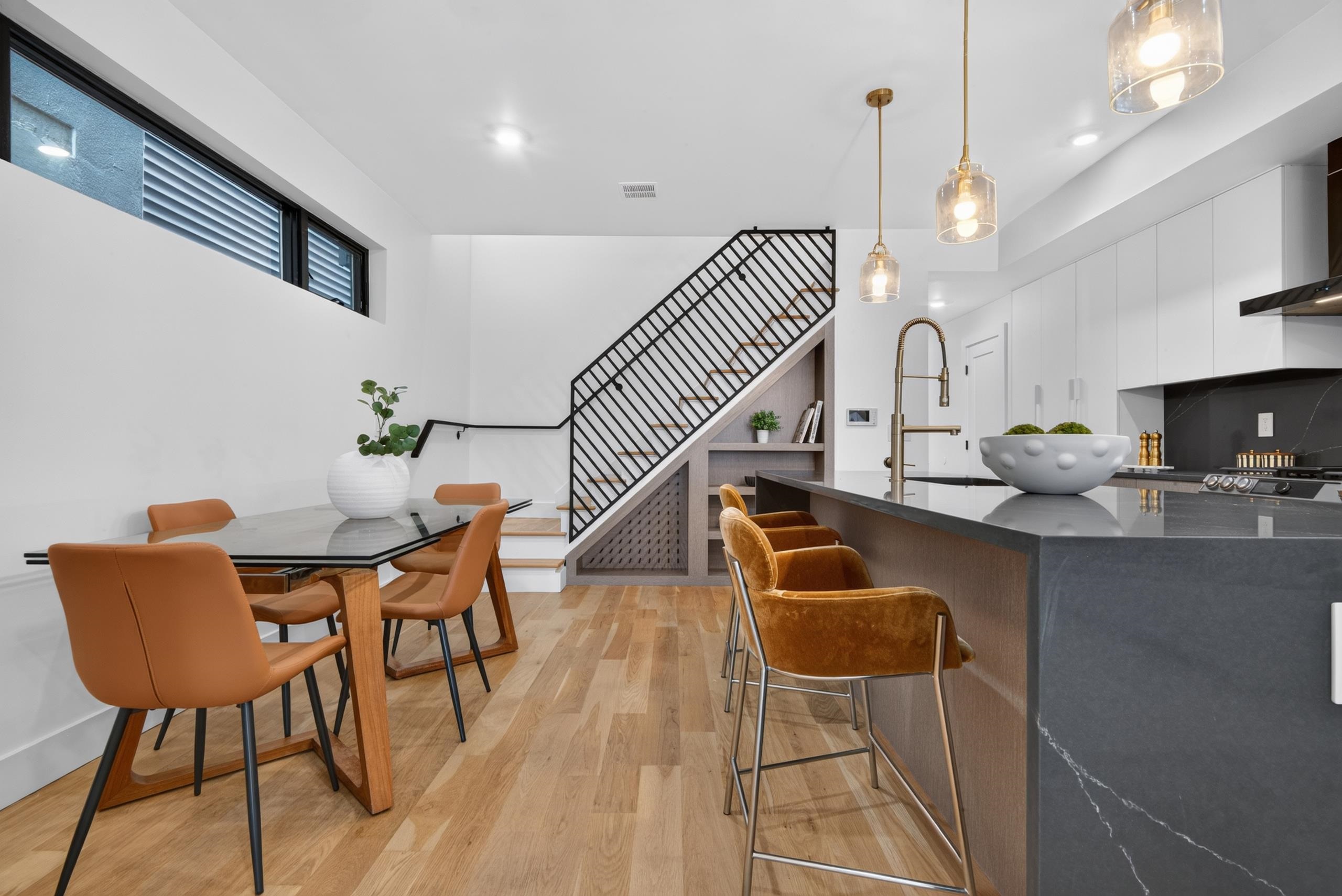 19 Leonard St 1 Property Photo 8