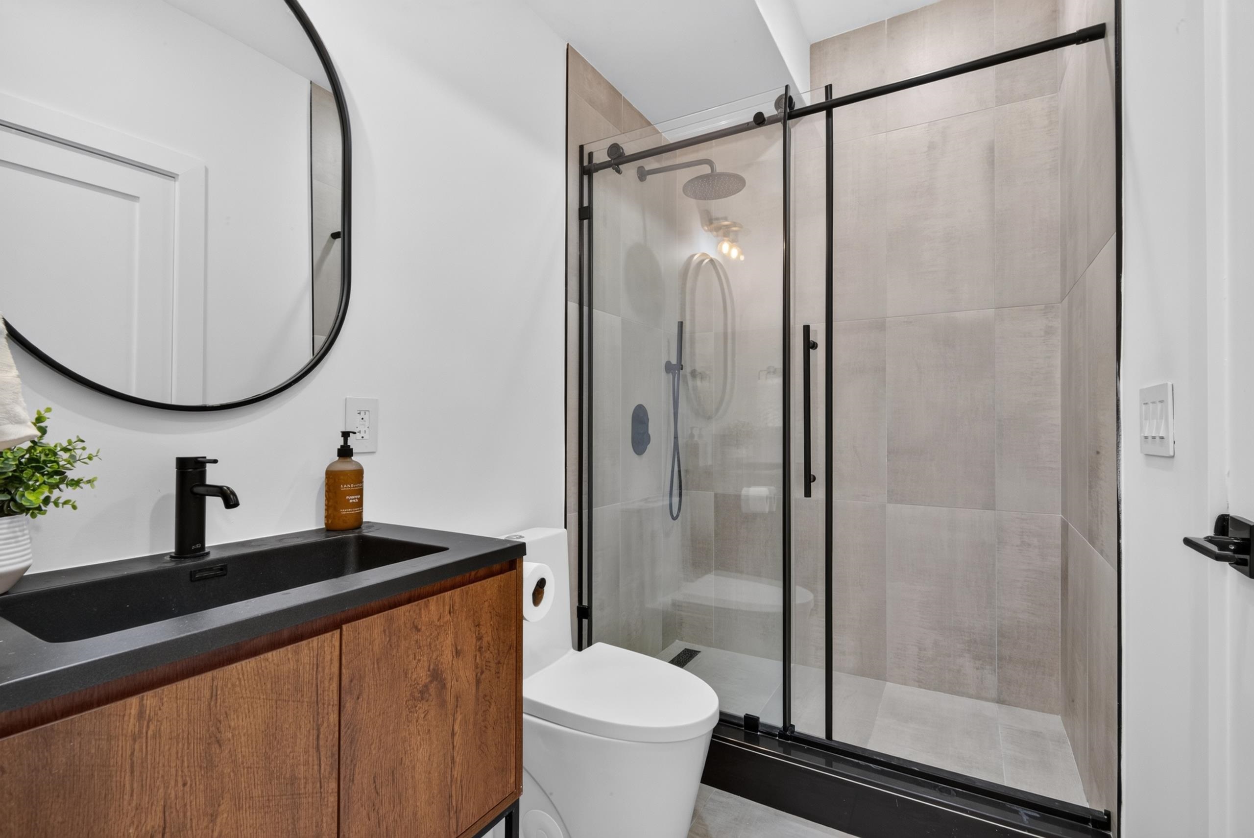 19 Leonard St 1 Property Photo 14