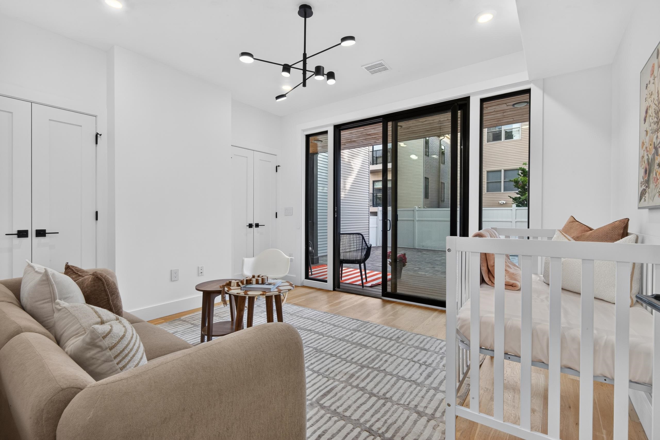19 Leonard St 1 Property Photo 16