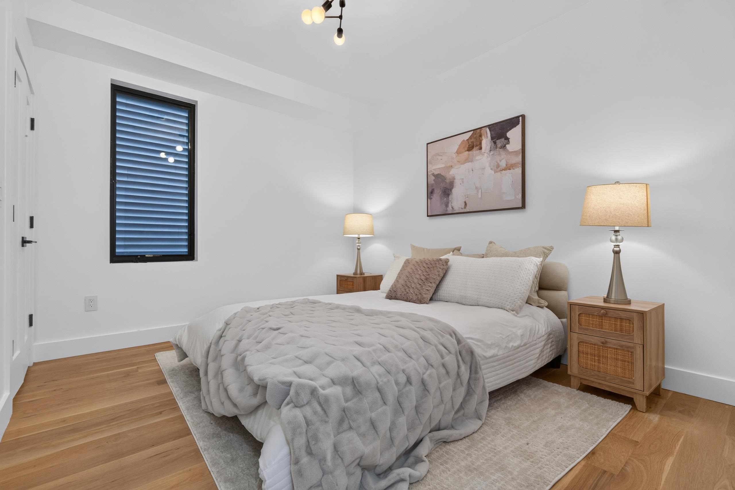 19 Leonard St 1 Property Photo 17