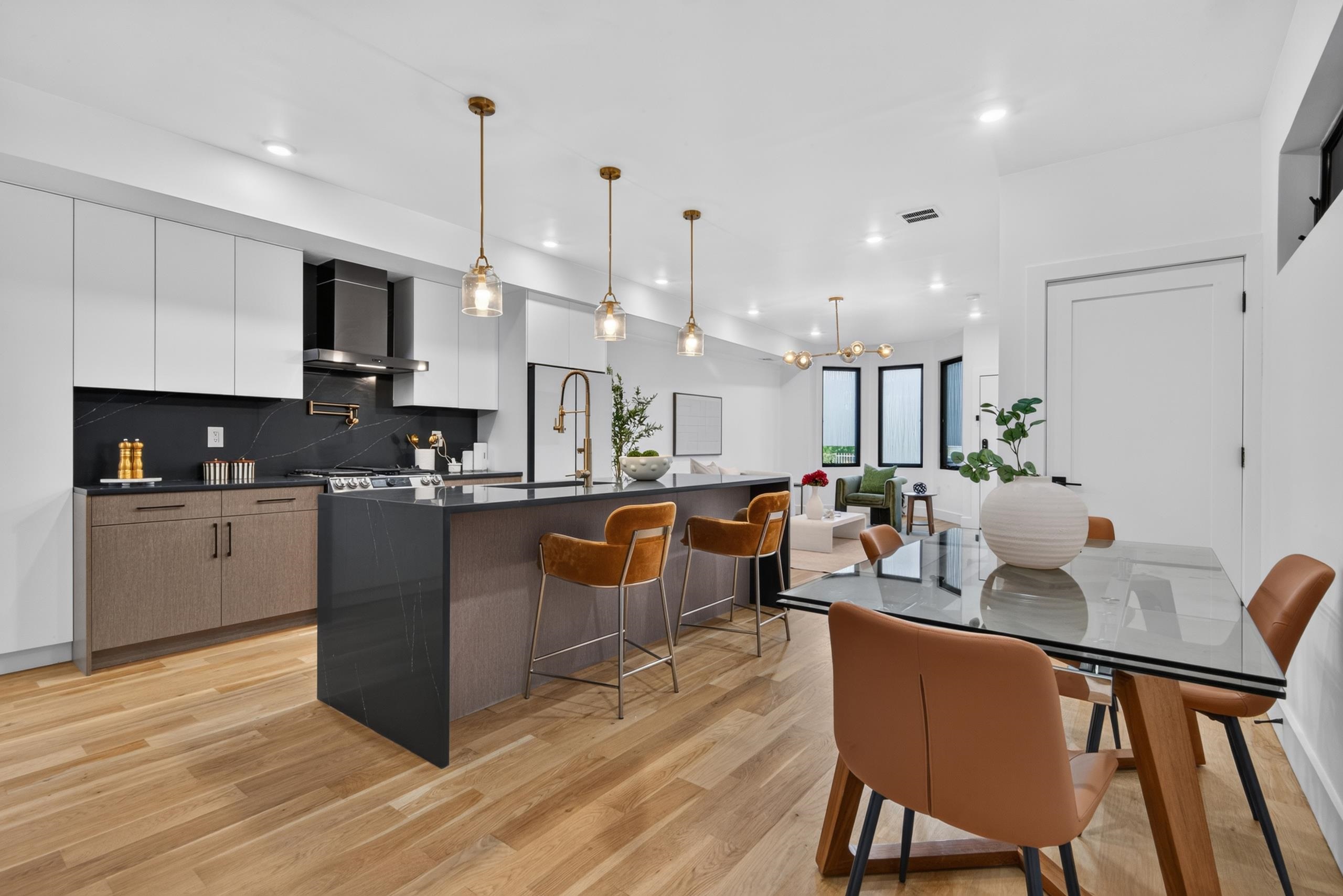 19 Leonard St 1 Property Photo 18