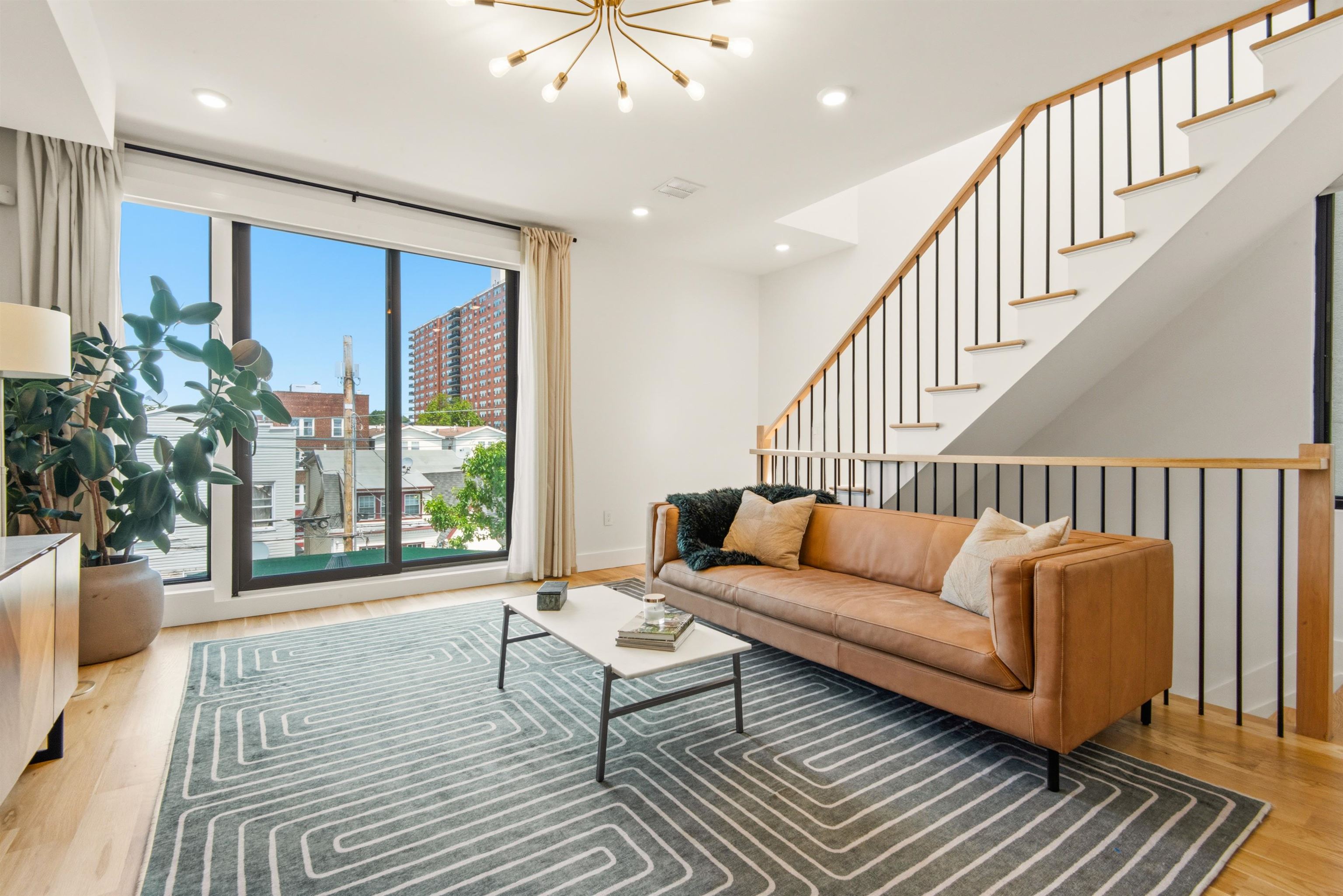 19 LEONARD ST 2 Property Photo 1