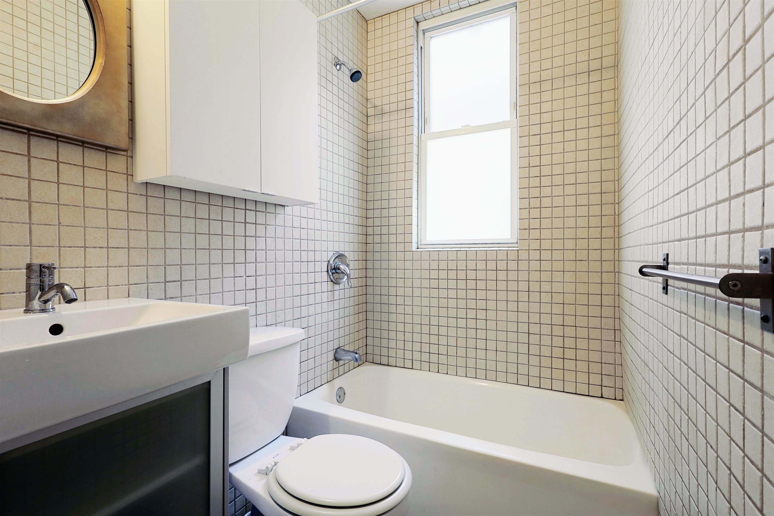 405 61st St 9 Property Photo 13