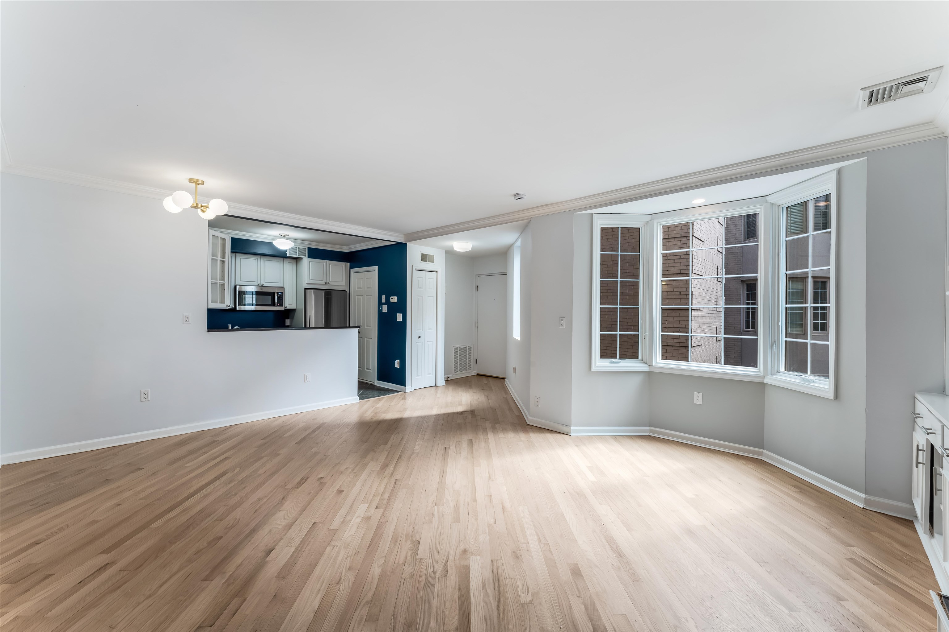 1108 Hudson St 4b Property Photo 5