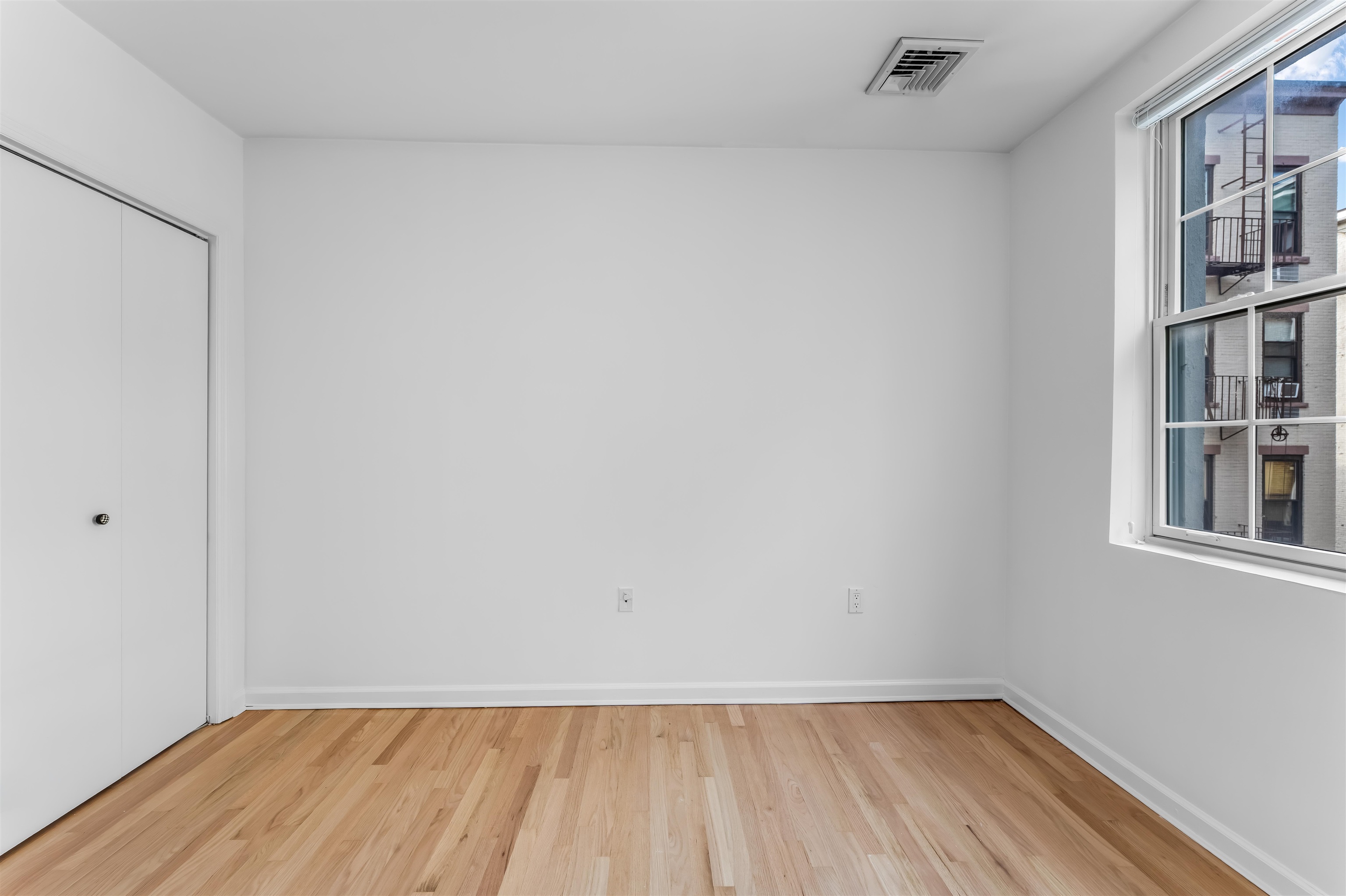1108 Hudson St 4b Property Photo 25