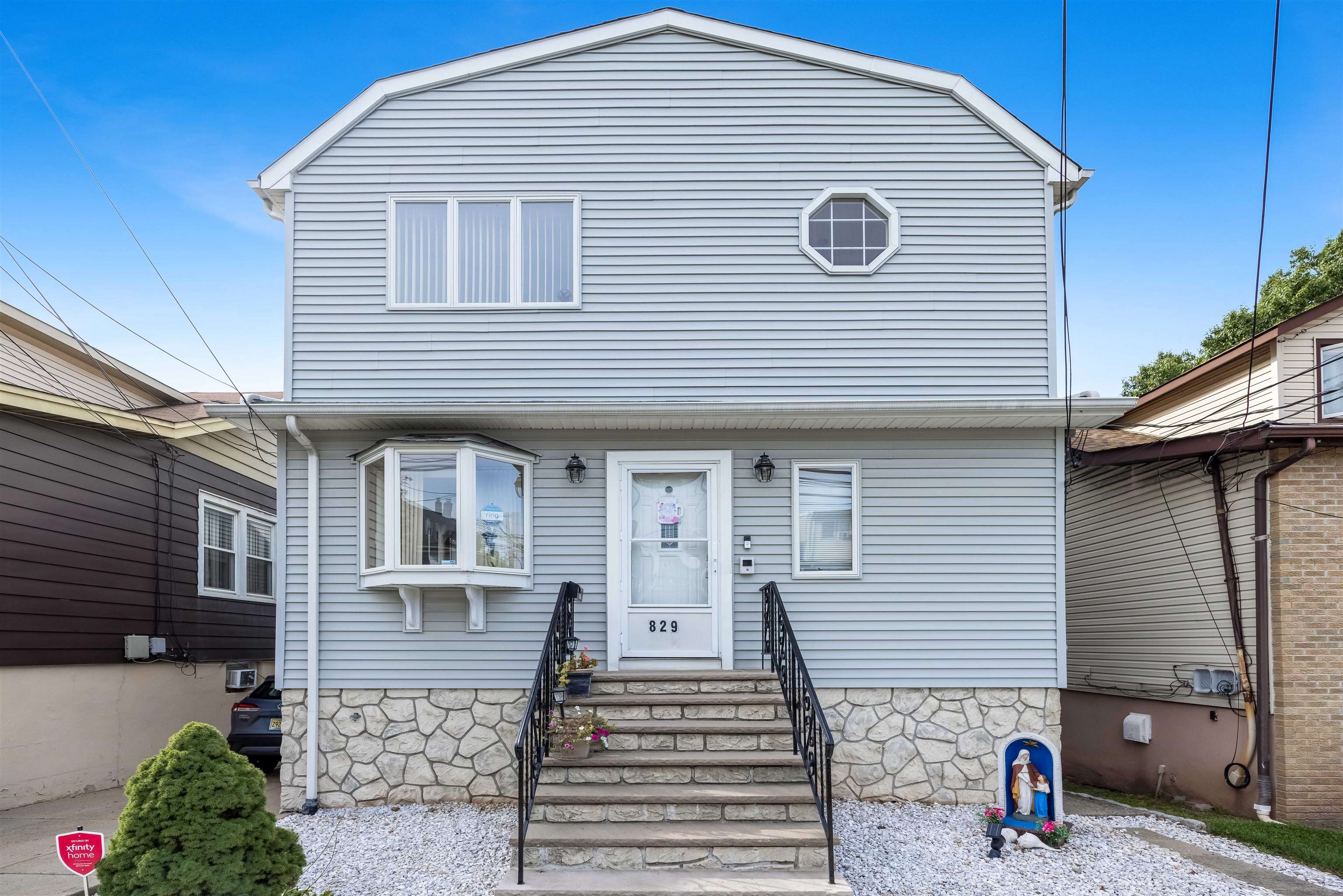 829 Roosevelt Ave Property Photo 1