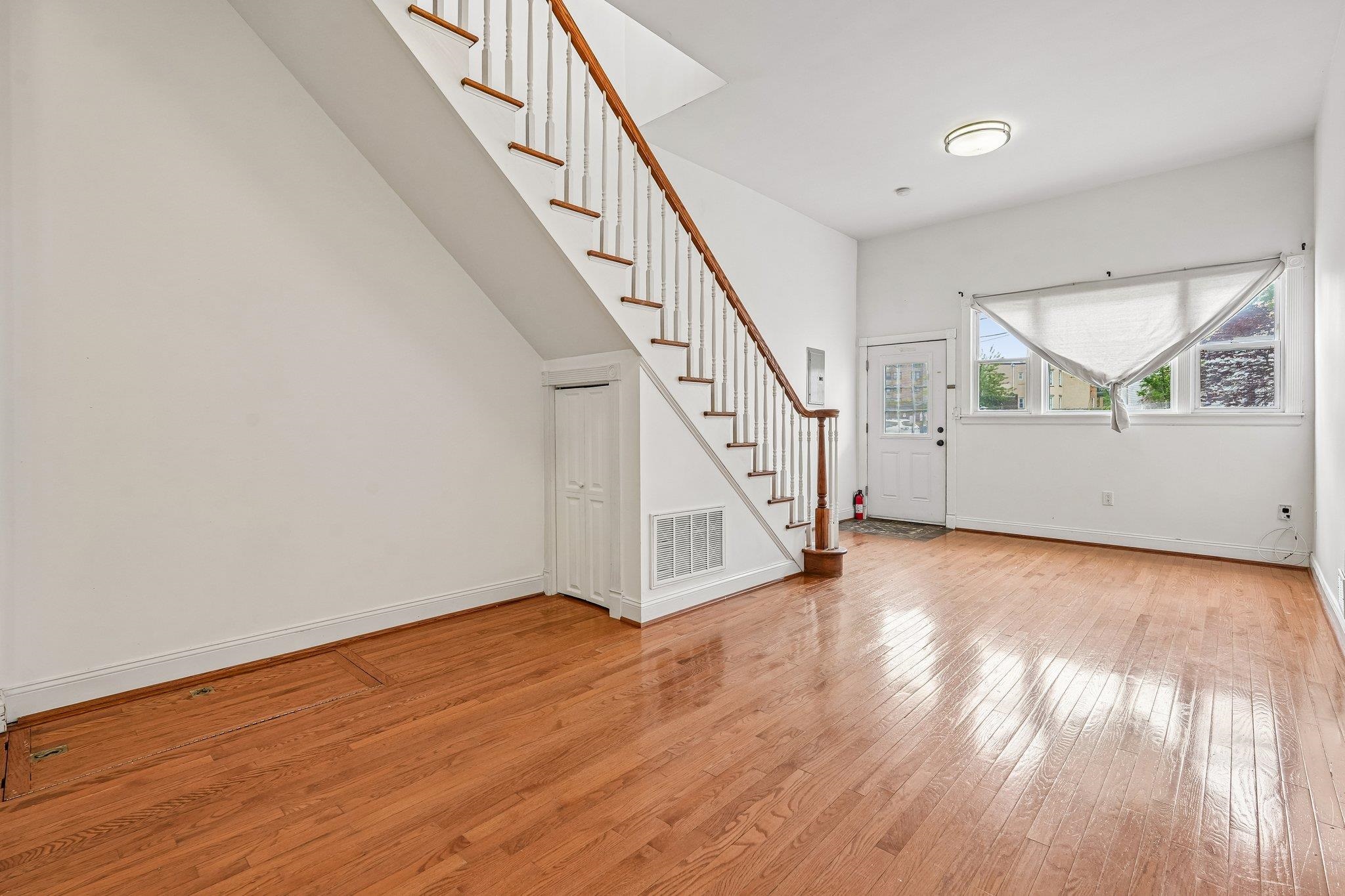 90a Hackensack Plank Rd Property Photo 5
