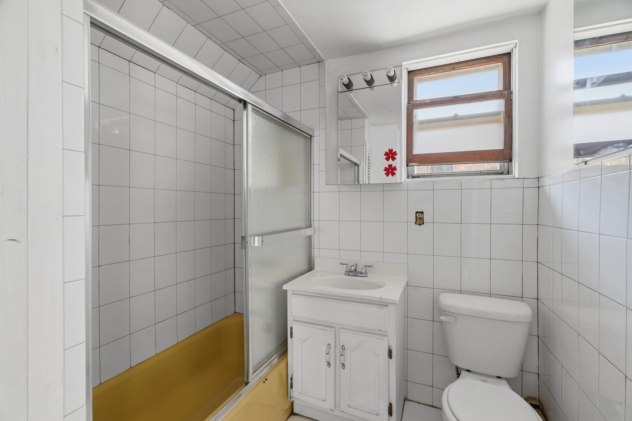 111 34th St Property Photo 17