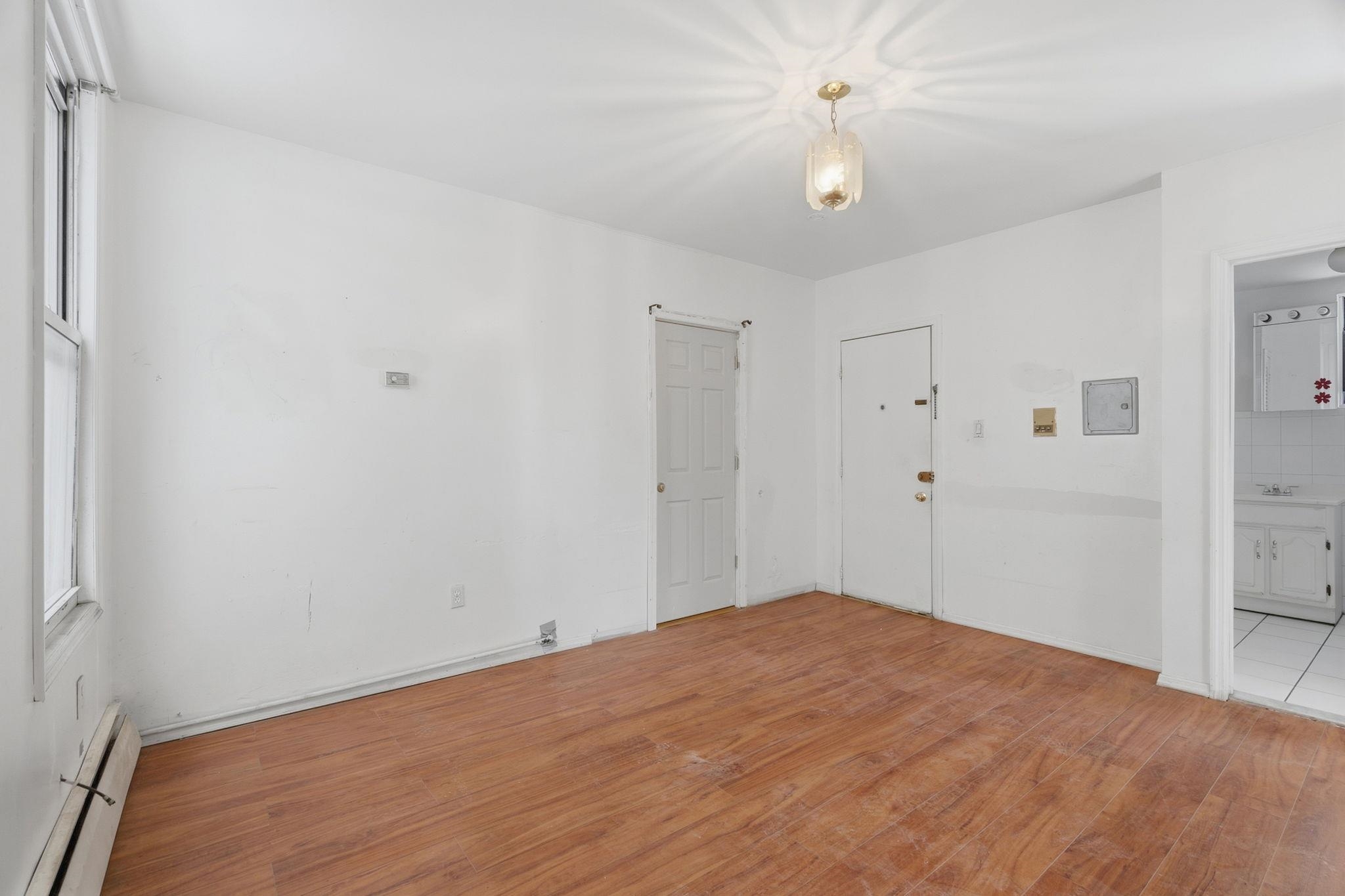 111 34th St Property Photo 18