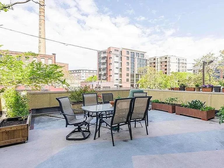 72 Park Ave 3b Property Photo 11
