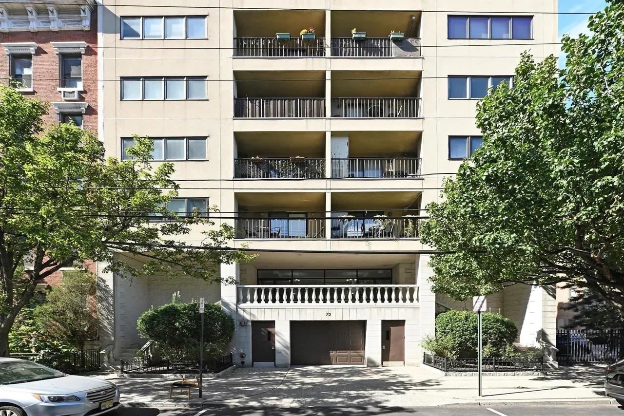 72 Park Ave 3b Property Photo 13