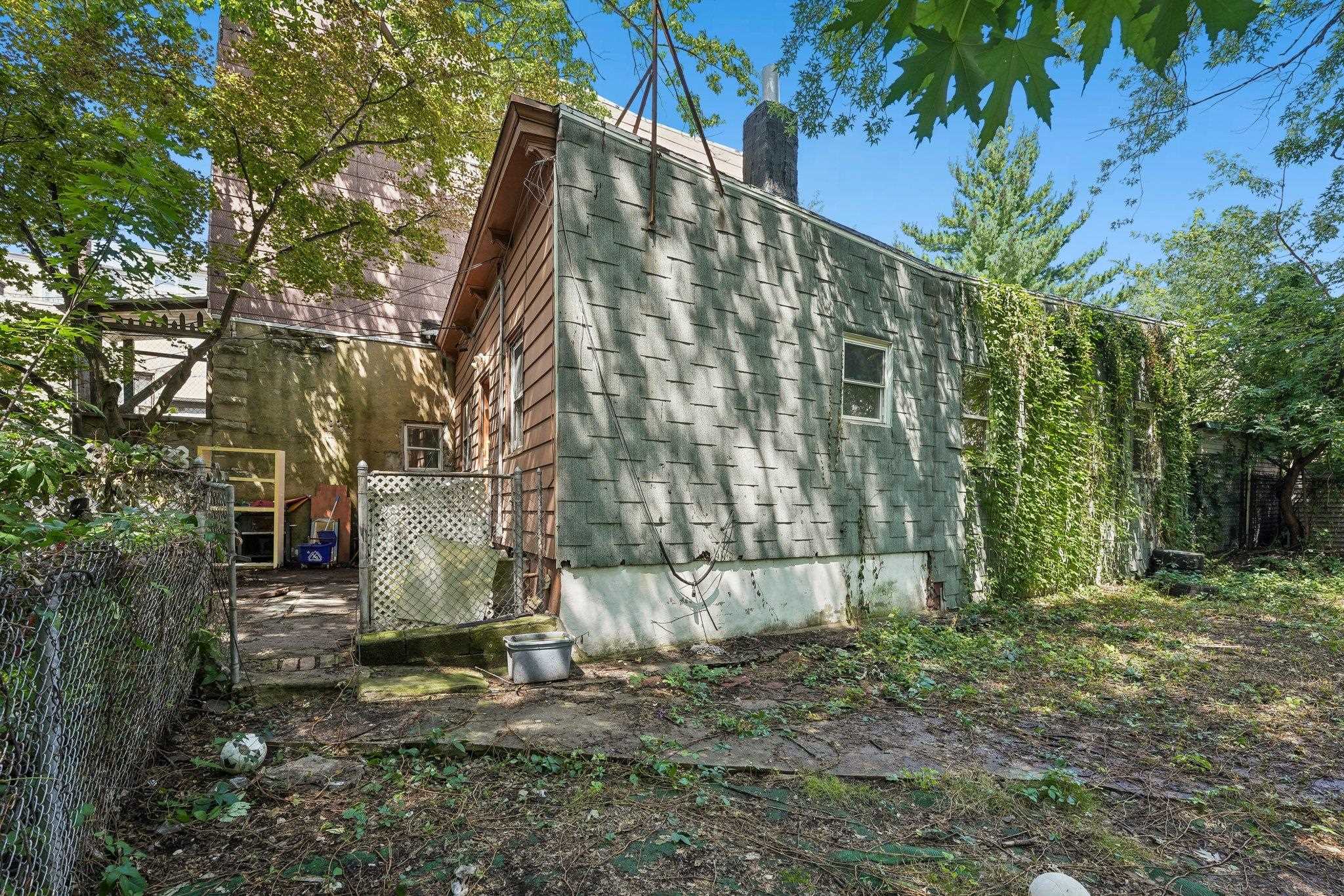 414 Monastery Pl Rear Property Photo 21