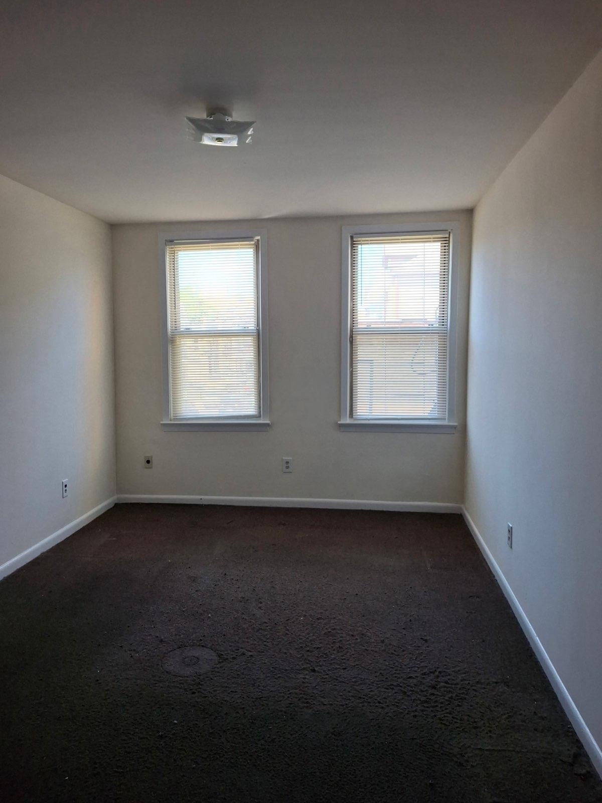 8 BARTHOLDI AVE 2R Property Photo 1