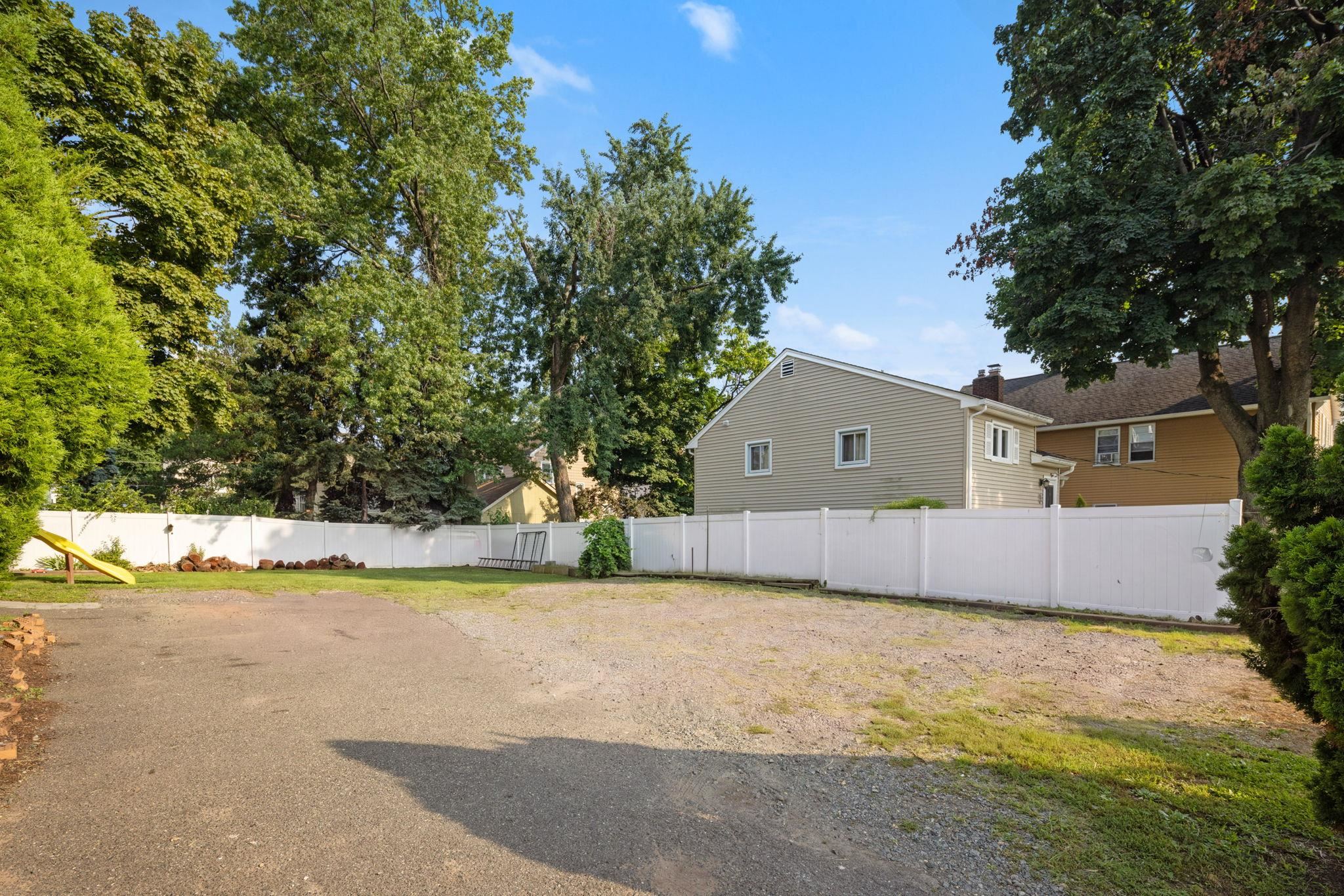66 Watson Ave 2 Property Photo 19