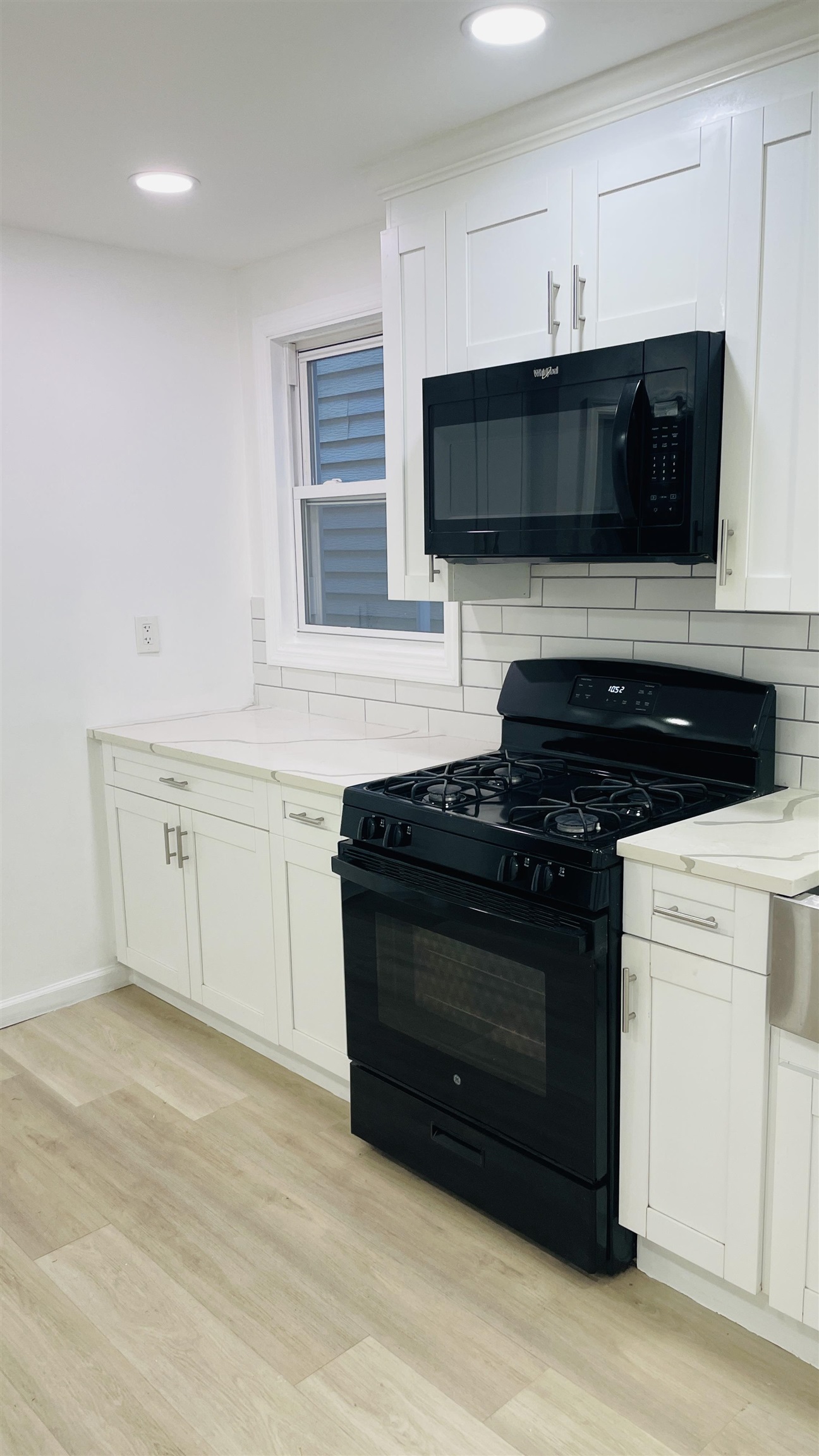 22 West 35th St 1 Property Photo 6