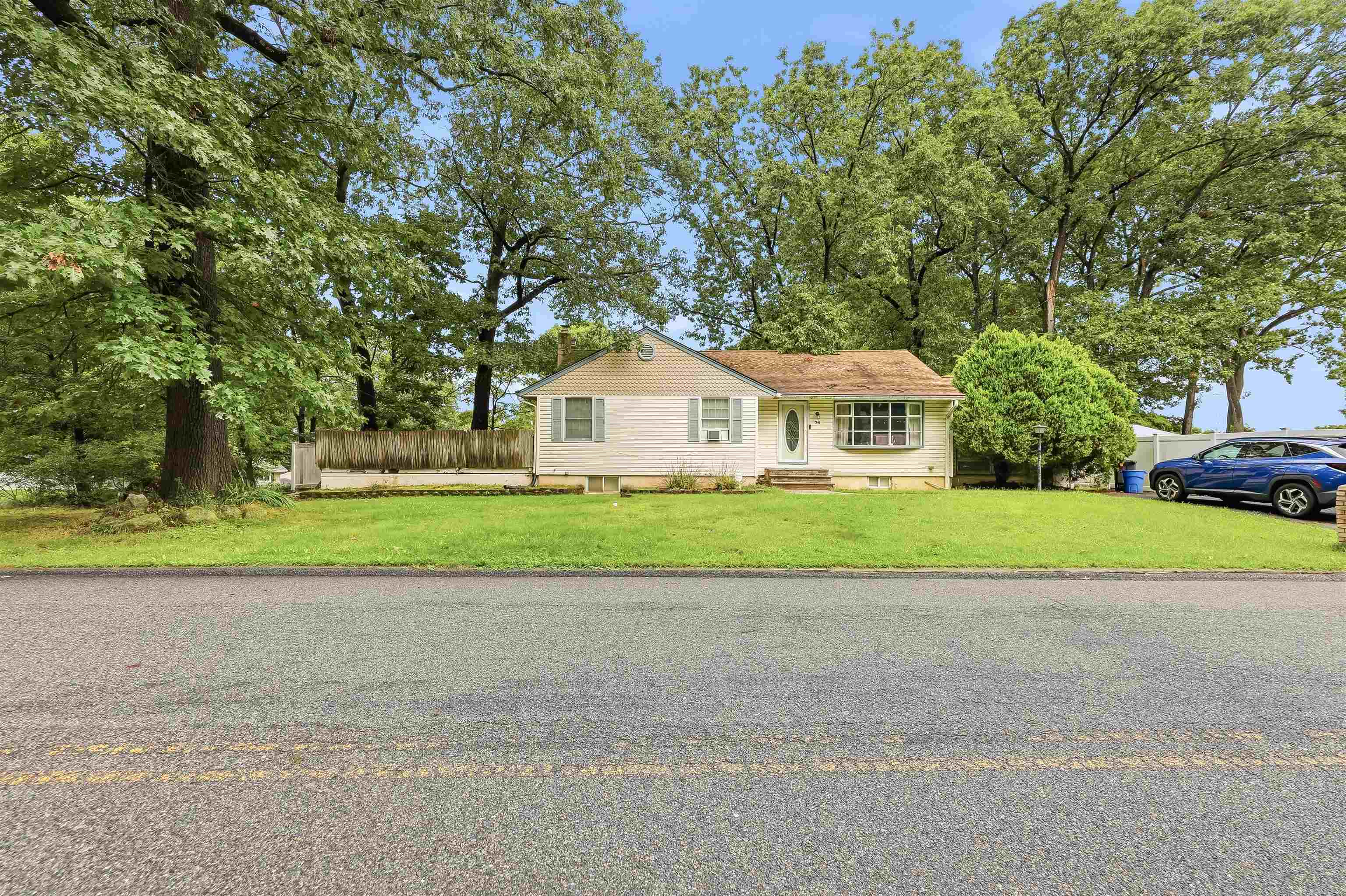 76 PAGE DR Property Photo 1