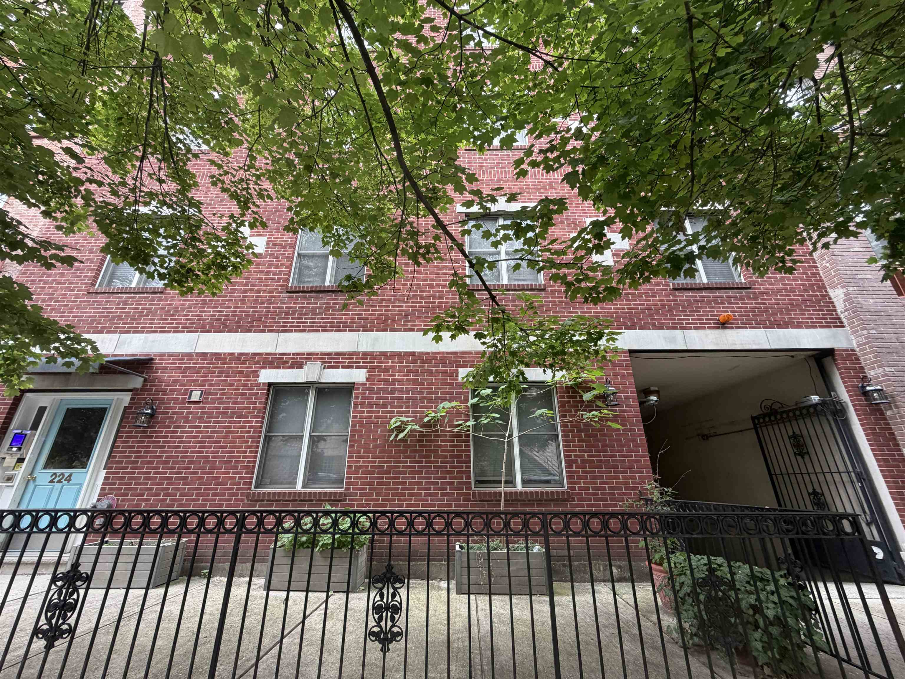224 Bloomfield St 10 Property Photo 13