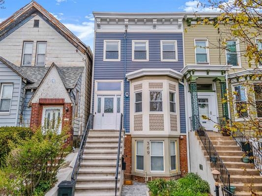 369 Webster Ave Property Photo 1
