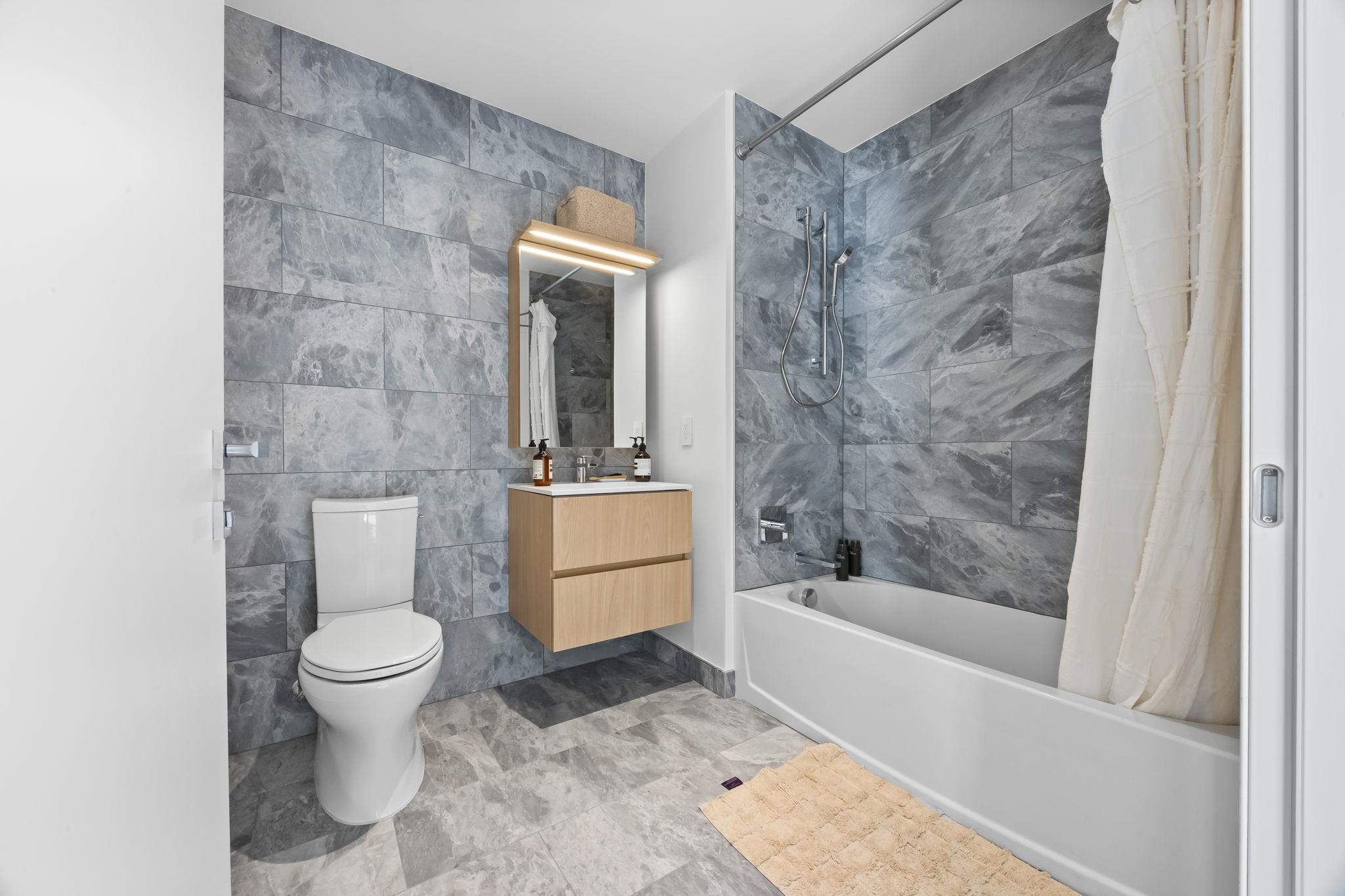 387 8th St 4i Property Photo 14
