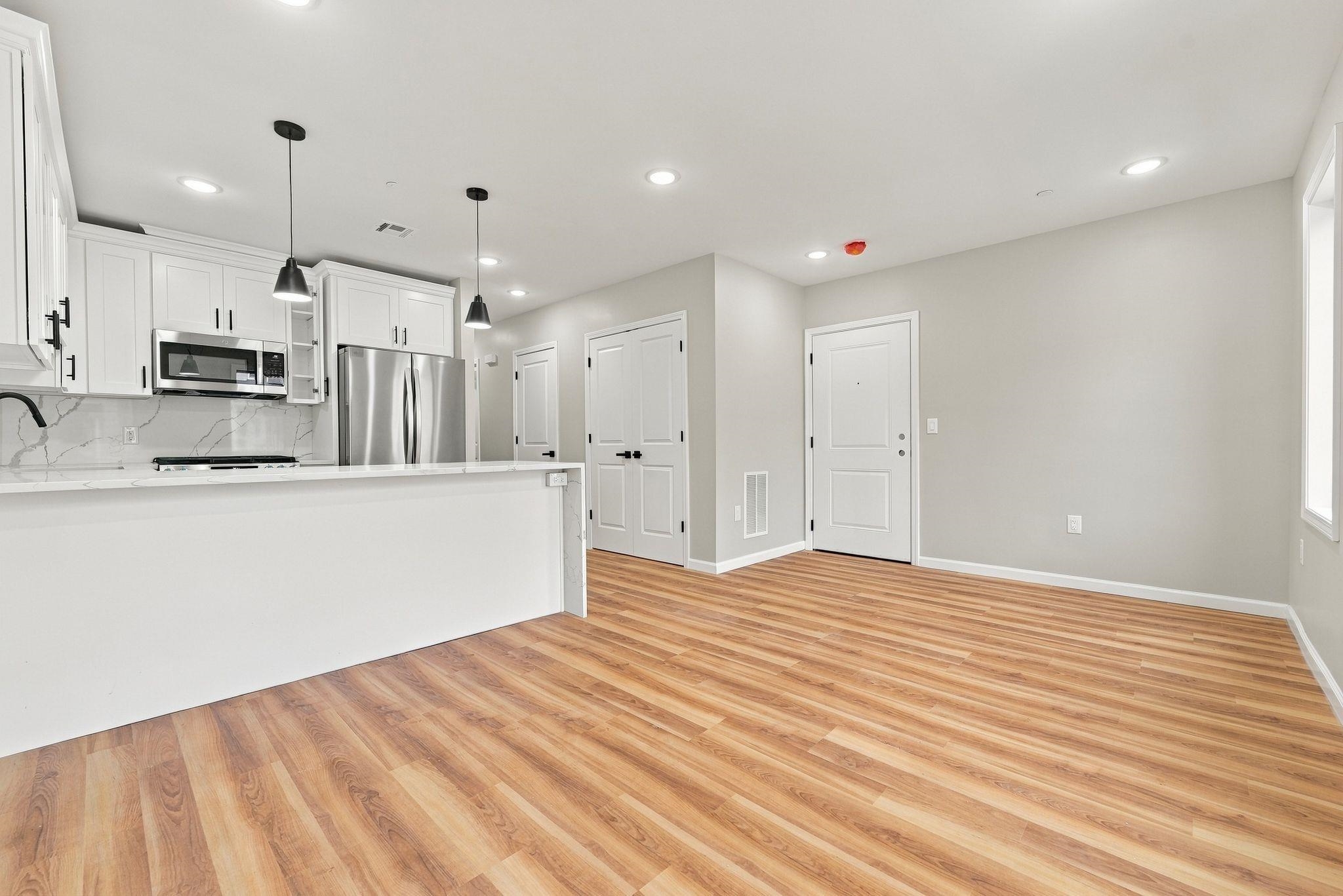 502 Davis Ave Property Photo 3