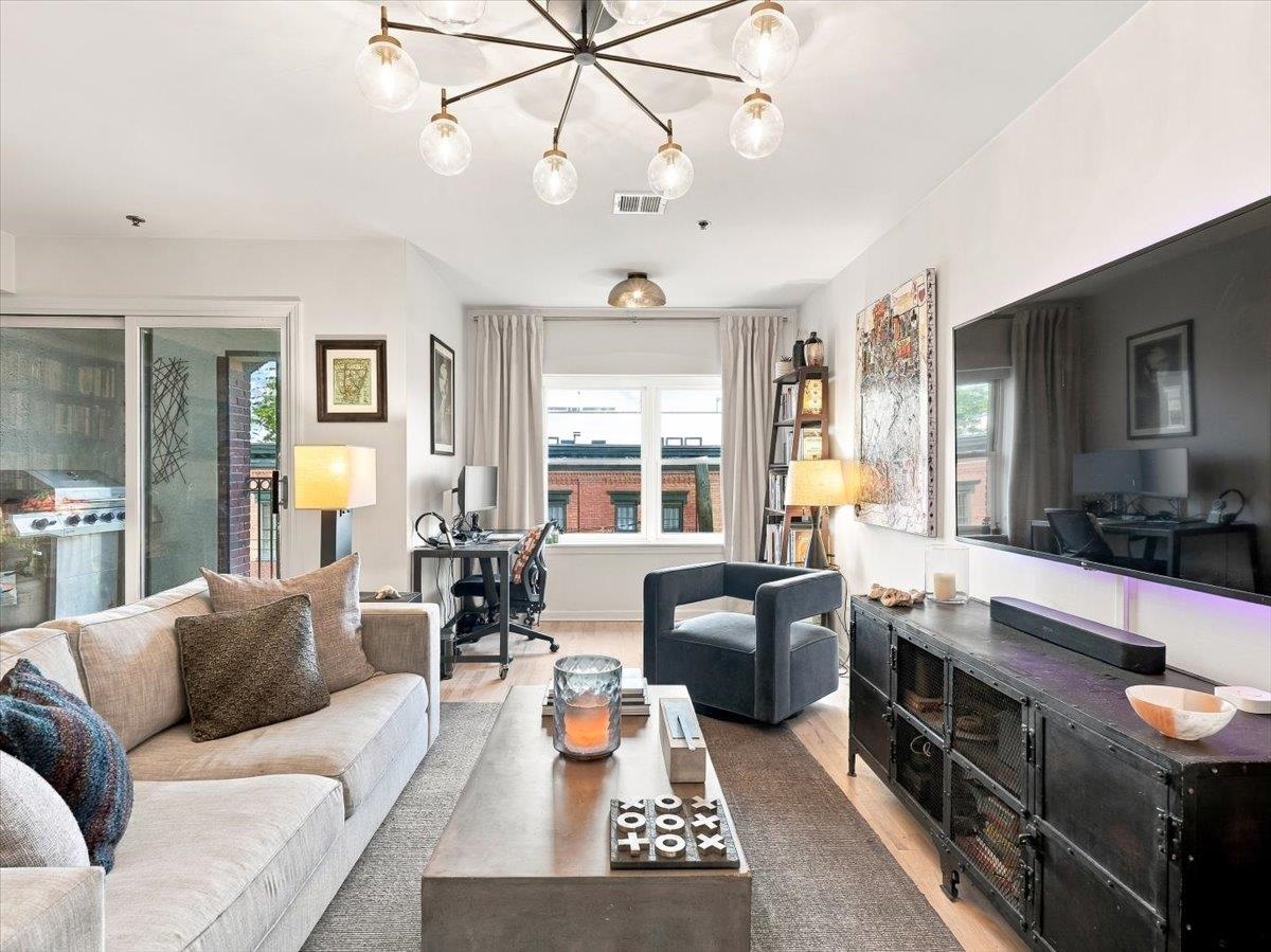 102 Park Ave 4 Property Photo 4