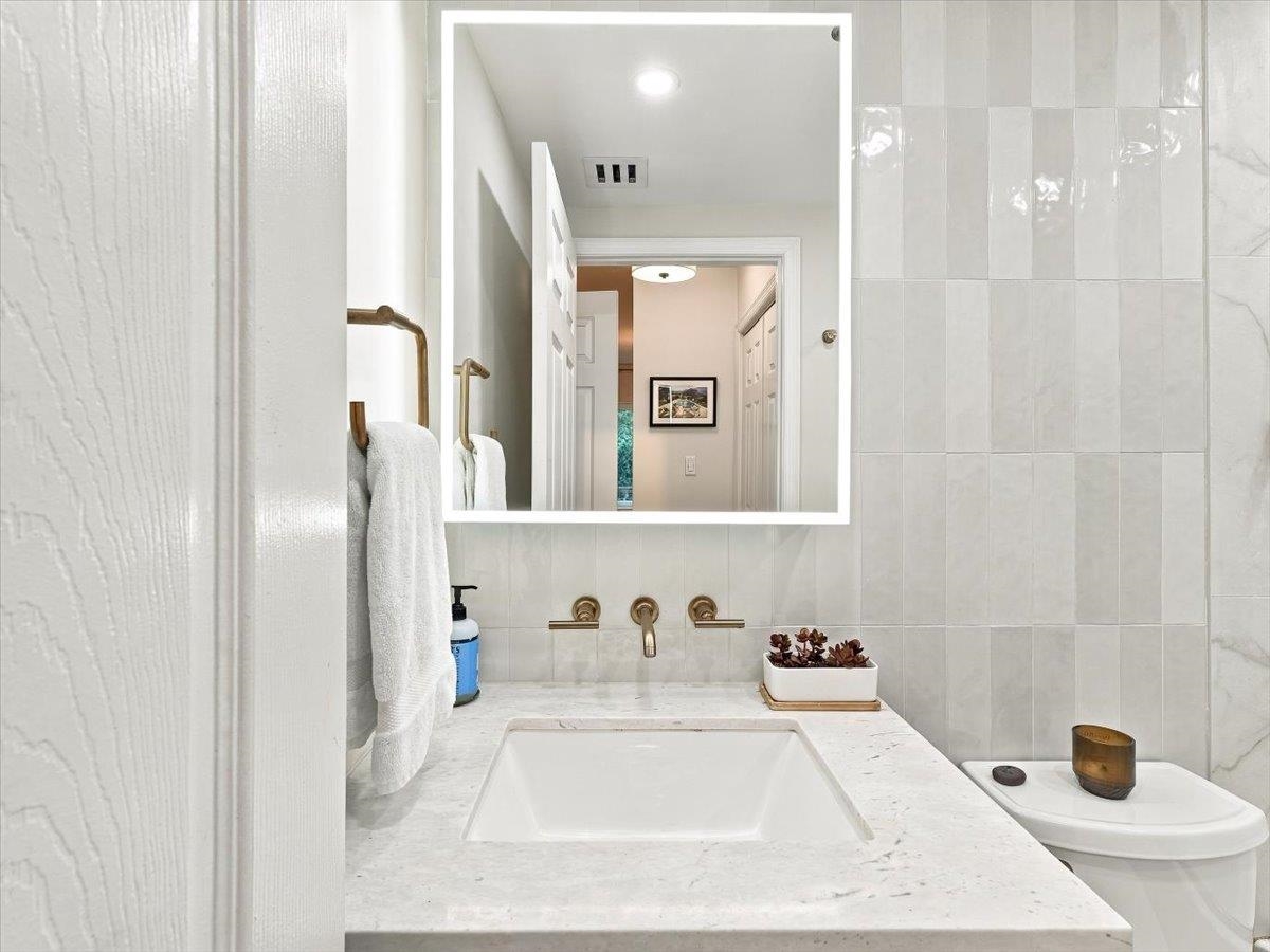 102 Park Ave 4 Property Photo 18
