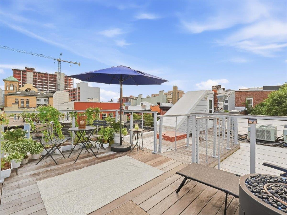 102 Park Ave 4 Property Photo 24