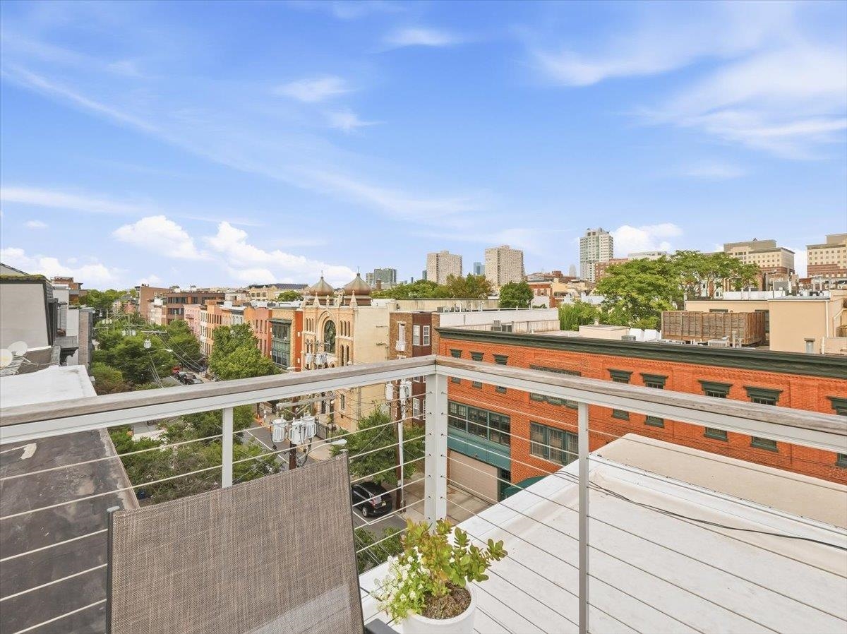102 Park Ave 4 Property Photo 27
