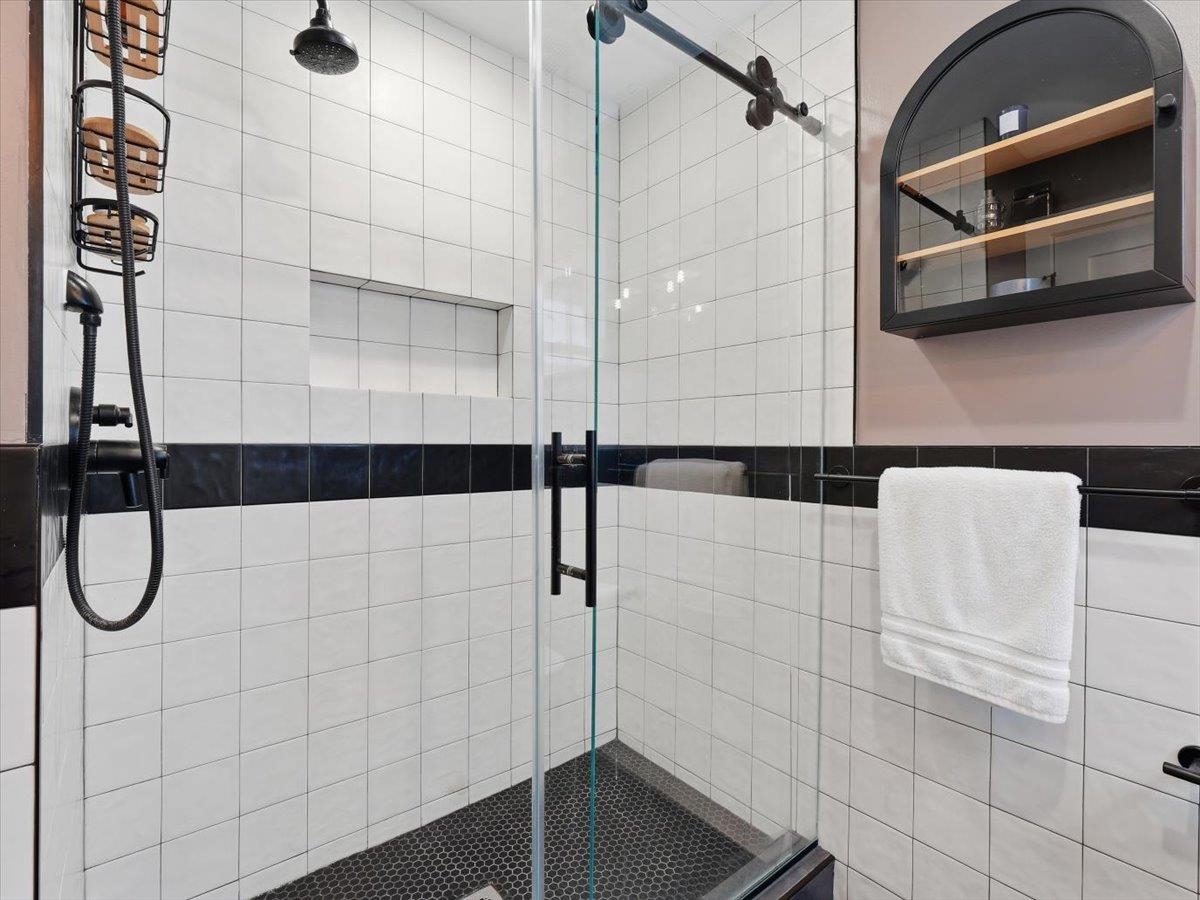 22 Lincoln St 3 Property Photo 23