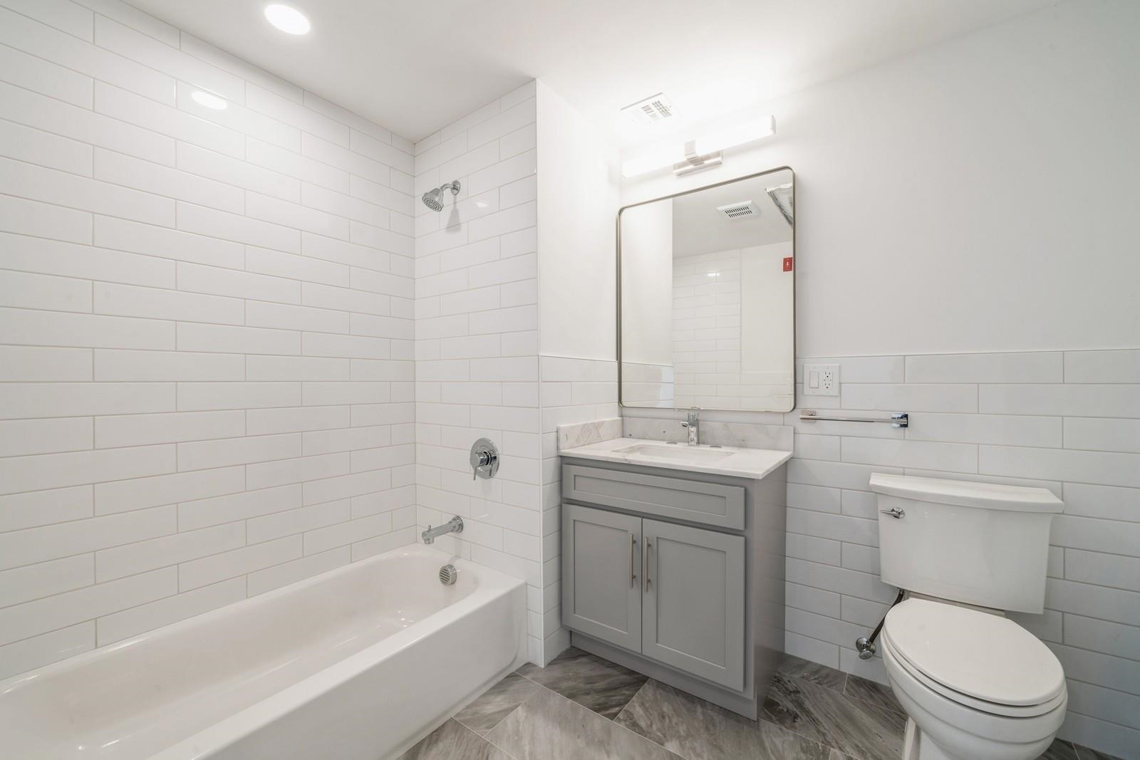32 Jones St 403 Property Photo 28