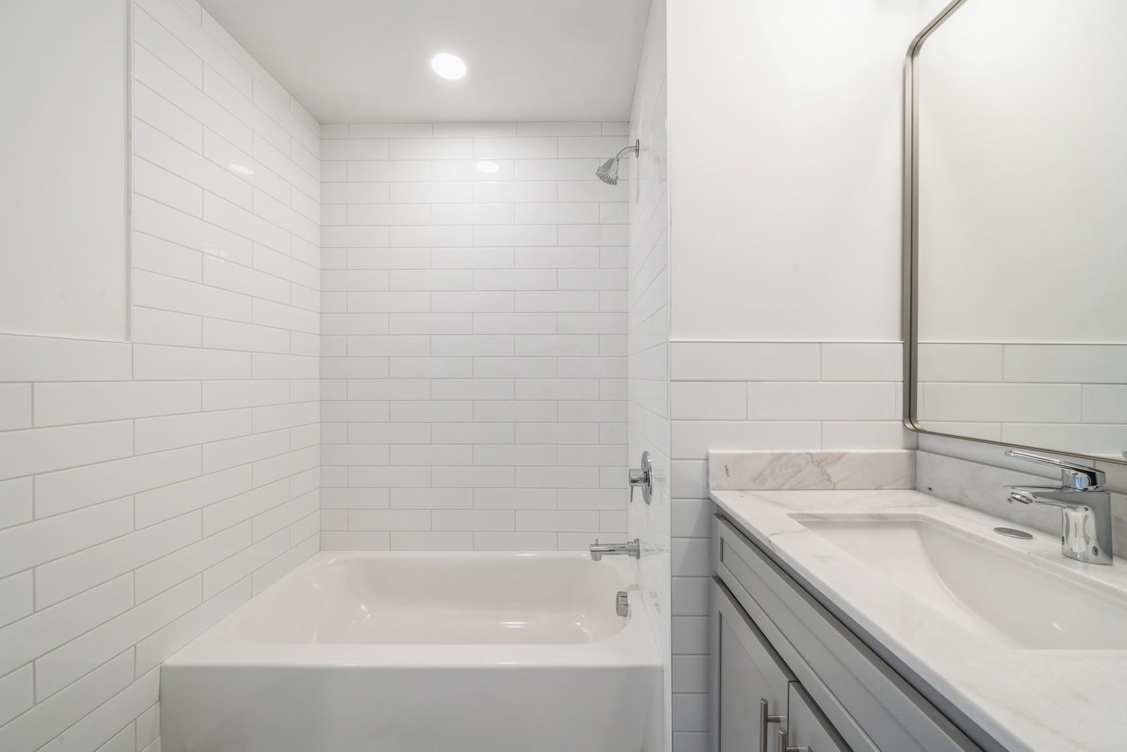 32 Jones St 403 Property Photo 29